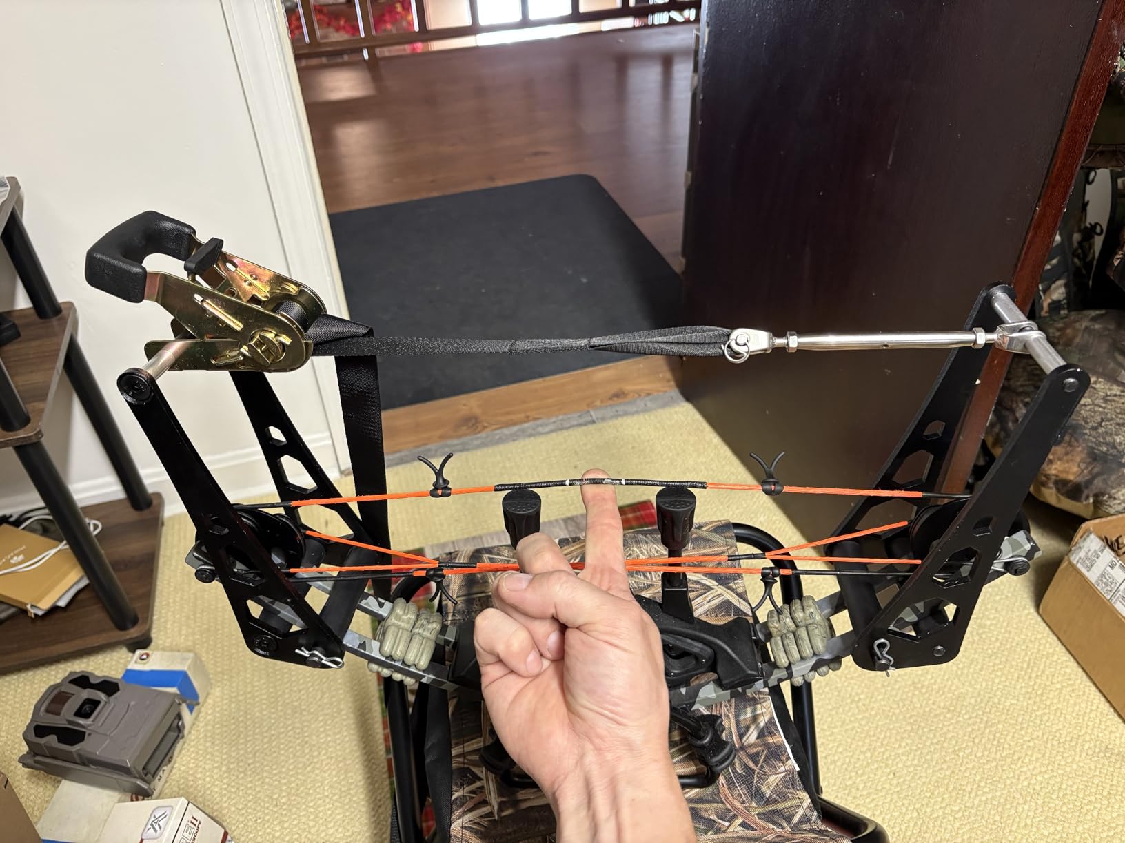 Archery Compound Bow Press,Aluminum Tool for Bowstring Replacement | Effortless limb compression, non-scratch pads, precise tension control, split & solid limb fit, field & workshop use customer photo 1
