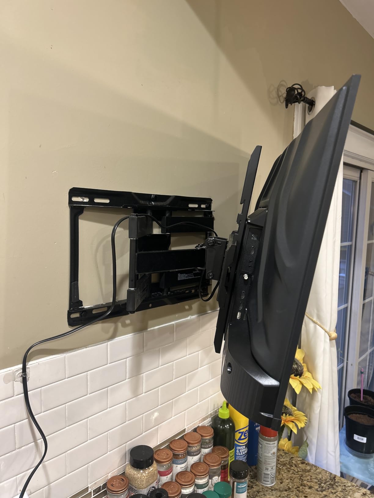 Perlegear Full Motion TV Wall Mount for 26-74 inch TVs, Height Adjustable TV Mount, Pre-Assembled Wall Mount TV Bracket with Tool-Free Tilt, Swivel, Fits 16