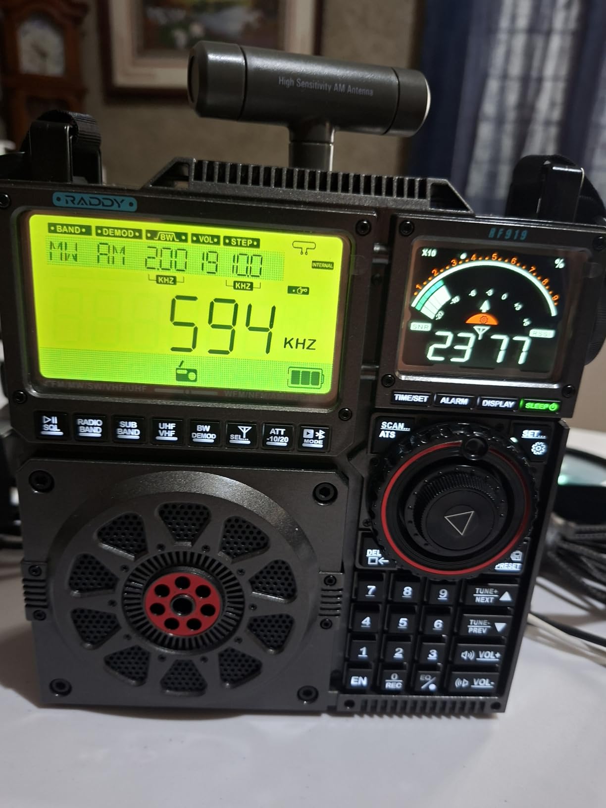 Raddy RF919 SSB Shortwave Radio Receiver, Full Band NOAA, Black | Antenna tuner, 3 external antenna ports, 5000mAh rechargeable battery, AIR/CB/UHF customer photo 2