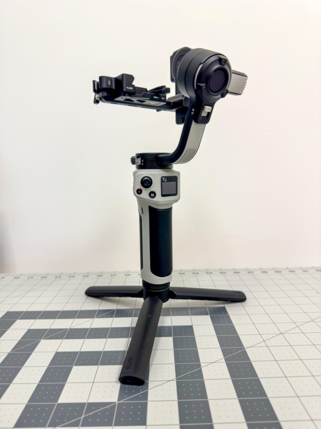 ZHIYUN CINEPEER Weebill 3E, 3-Axis Lightweight Gimbal Stabilizer for DSLR & Mirrorless Camera Canon/Sony/Panasonic/Nikon, 3KG Payload, Native Vertical Shooting, Bluetooth Shutter Control customer photo 2