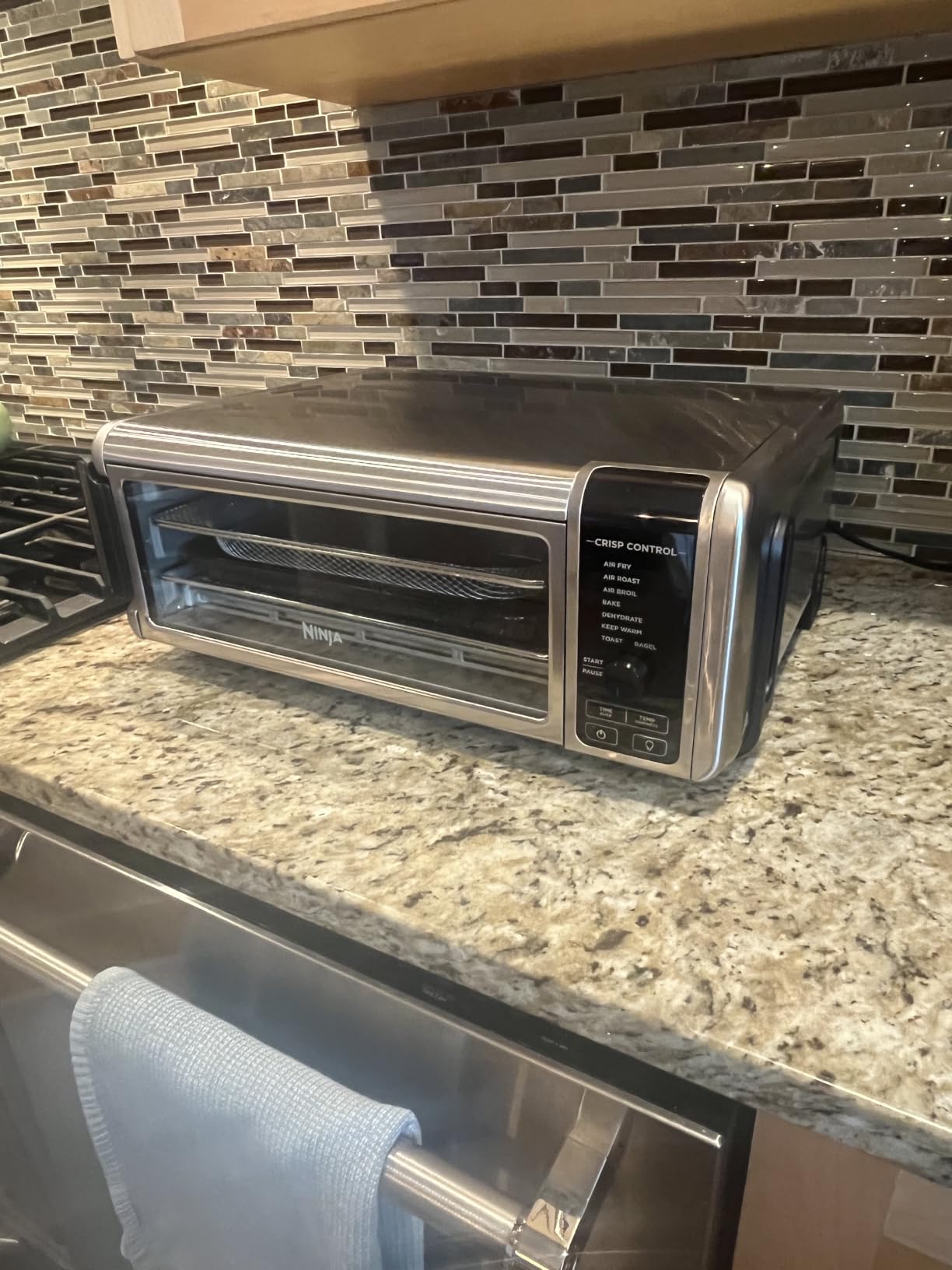 Ninja Flip Toaster Oven & Air Fryer, 8-in-1, Stainless Steel, SP151 | Air fry, bake, broil, toast, bagel, dehydrate, reheat, 1800W, Flip up & away, XL capacity customer photo 2