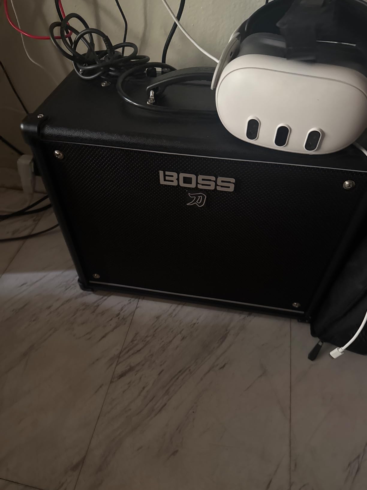 BOSS Katana-50 Gen 3 Guitar Amplifier - 50-Watt Combo Amp with 12-Inch Speaker customer photo 1