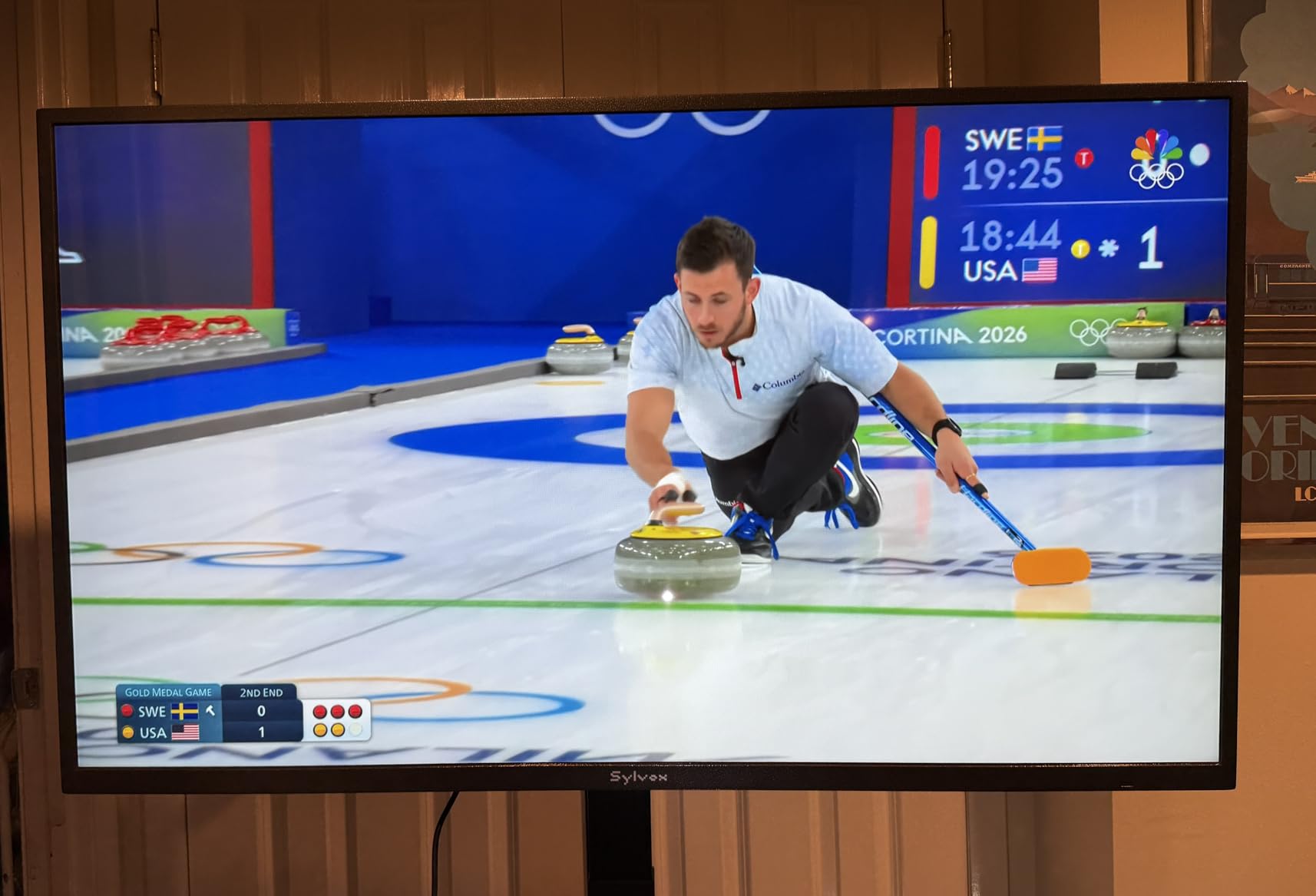 SYLVOX 55'' Outdoor TV, Superior Brightness of 2000 Nits for Full Sun, Upgraded IP56 Waterproof Anti-Glare Matte Finish, 4K HDR10 with Dolby Atmos Smart Google TV (Pool Pro 3.0) customer photo 1