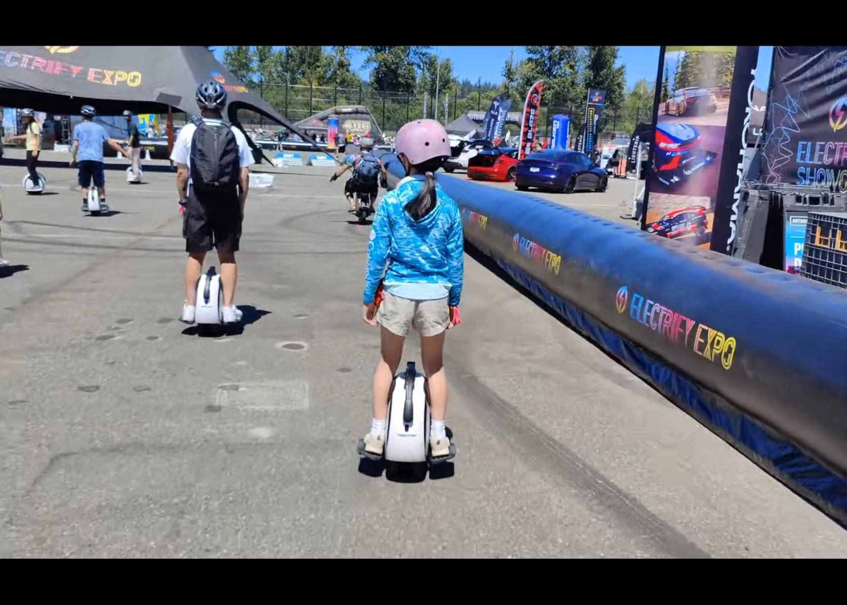 INMOTION E20 Electric Unicycle, Dual-Tire Self-Balancing Design with UL2272 Certified Safety, 14