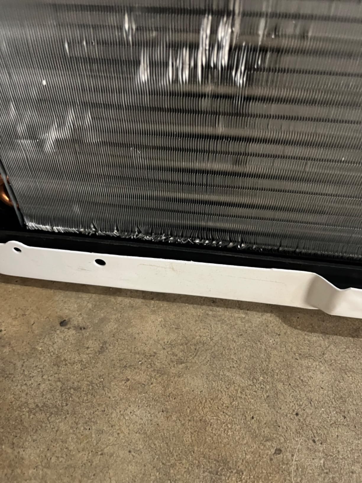 LG 14,000 Window Air Conditioner, 115V, 700 Sq.Ft. (25' x 28' Room Size), Quiet Operation, Electronic Control with Remote, 3 Cooling & Fan Speeds, Auto Restart, 14000 BTU, White customer photo 2