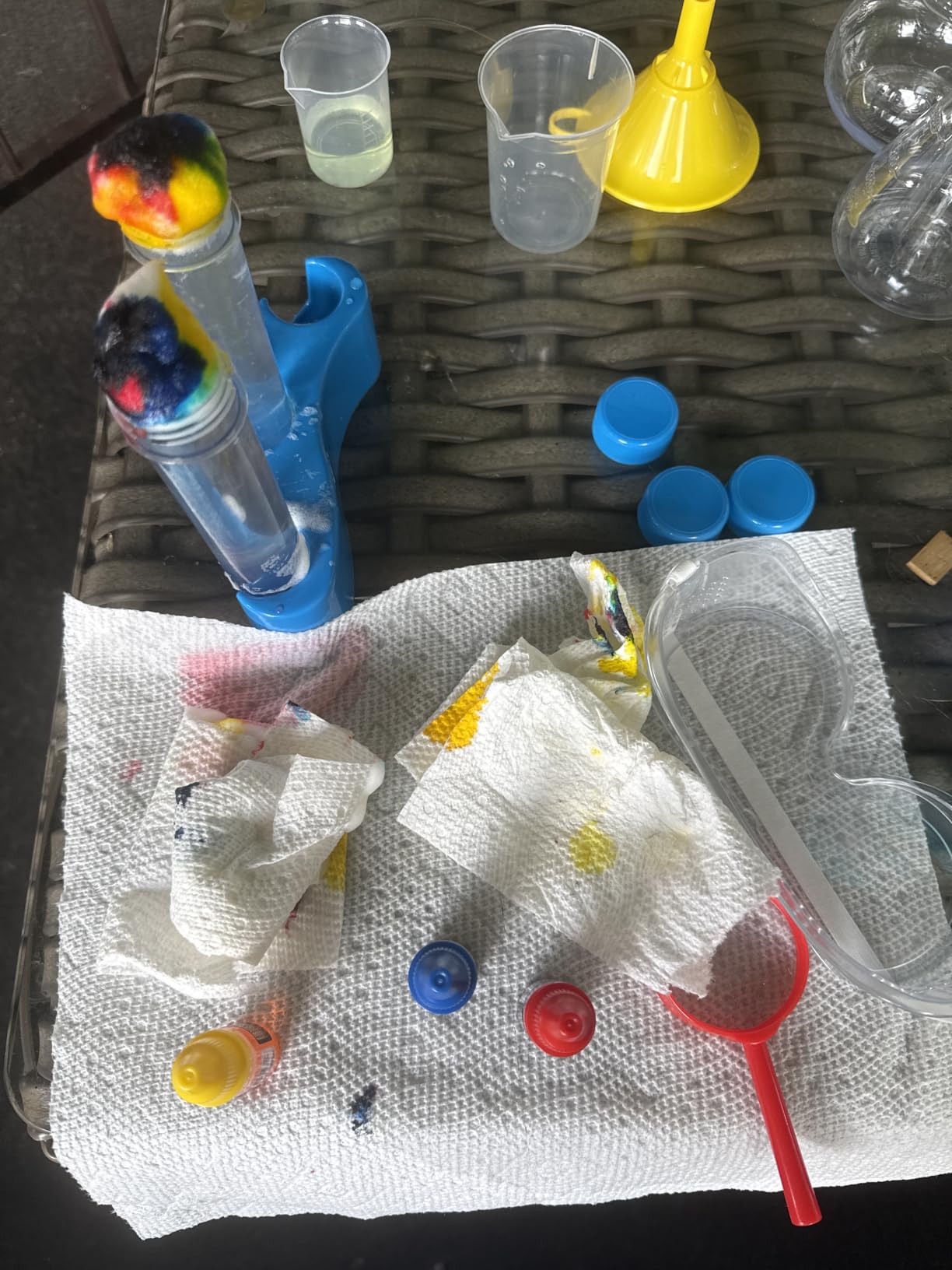 National Geographic Junior Chemistry Set with 50 Experiments for Kids | 20+ Lab Tools, Early Learning Lab, Hands-On Science Experiments, Chemistry Kit for Kids Ages 4-6, Birthday Gift customer photo 2