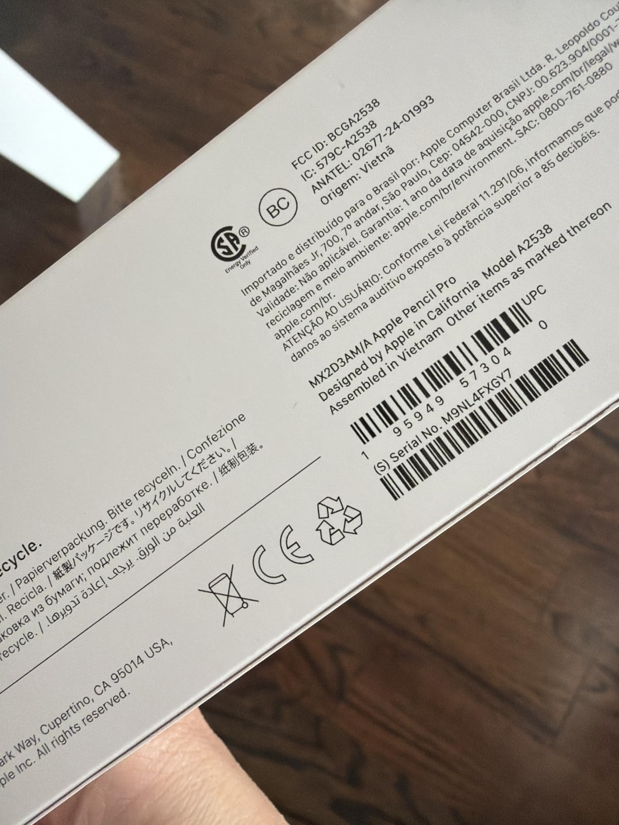 Apple Pencil Pro - Latest Model with Pixel-Perfect Precision, Tilt and Pressure Sensitivity, Haptic Feedback, Barrel Roll and Squeeze Gesture customer photo 2