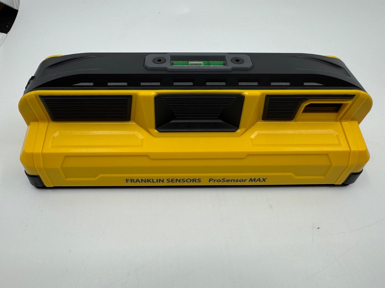 Franklin Sensors ProSensor MAX Stud Finder, 13-Sensor Wall Scanner | Wood and Metal Stud Detector, Scans Through Plaster, OSB and More, Made in the USA, Shows Full Width of Studs customer photo 2