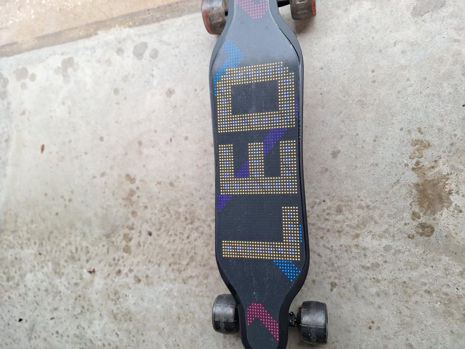 UDITER Electric Skateboard, Full-Screen Deck & Swap-Battery | 24/12 Miles Max Range, Dual 600W Hub-Motors with 4 modes, 105*65mm PU Wheels, Smooth Braking, 330lb Max Load, UL-Certified customer photo 2