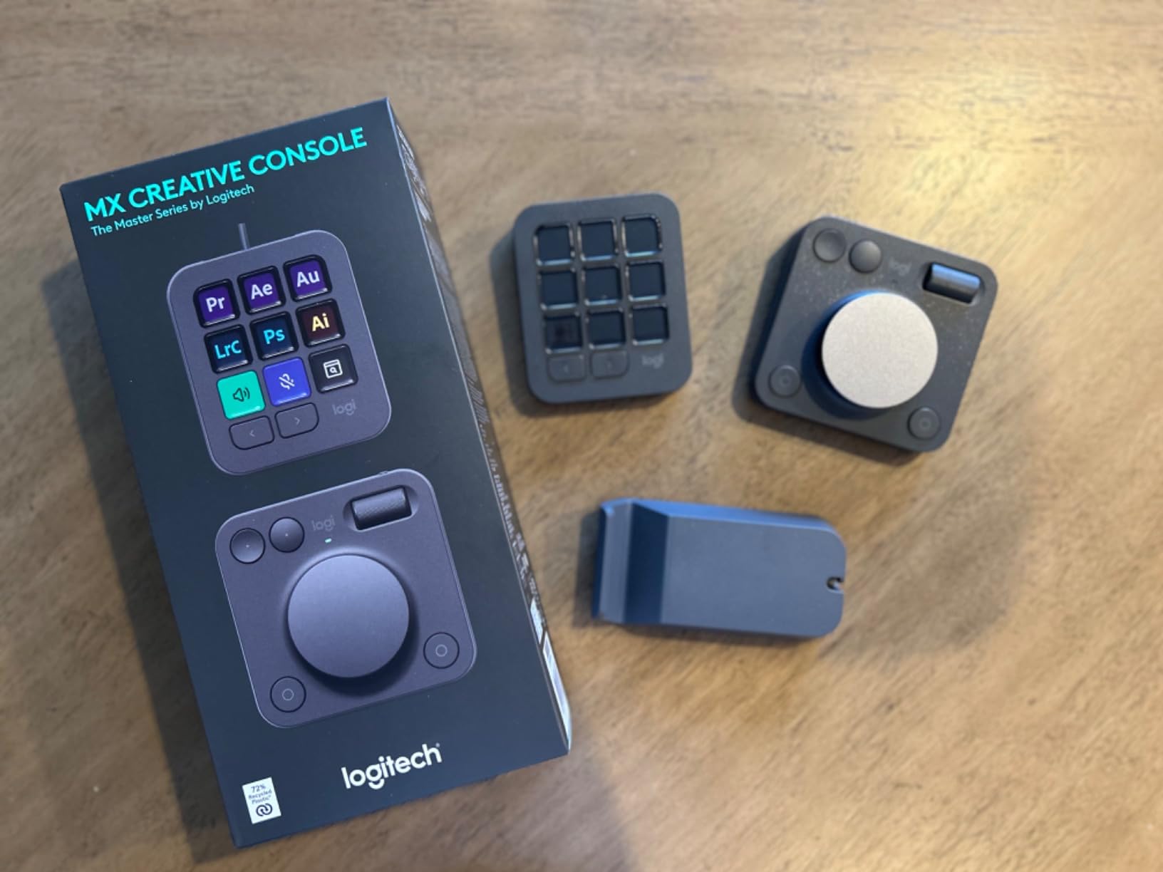 Logitech MX Creative Console, 9 Customizable LCD Keys, Stream Deck Accessories,Connectivity Technology USB-C, Control Dial for Graphic Design, Zoom, Spotify - Graphite, 3-Month Adobe Cloud Membership customer photo 1
