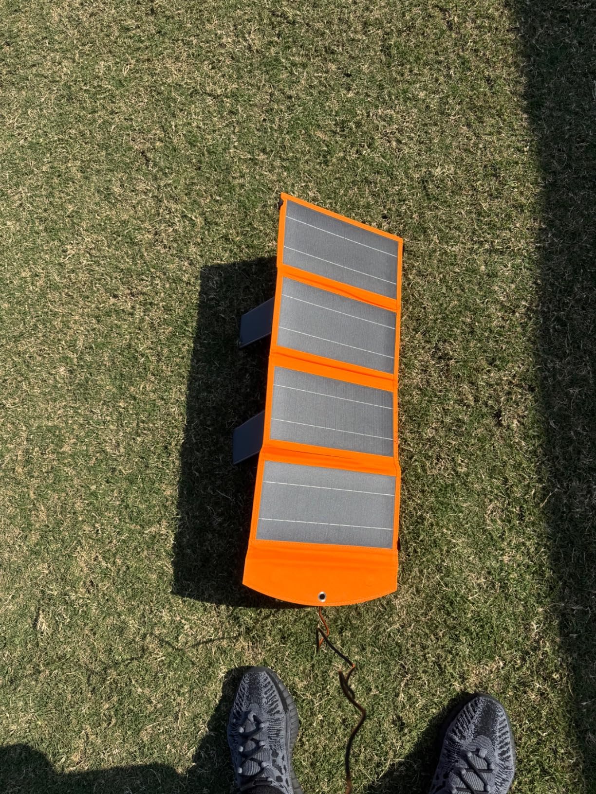 SOLUPUP Solar Panels 30W Portable Foldable Solar Charger with 5V USB-A and USB-C Fast Charging, IPX5 Waterproof for Camping, Hiking, Outdoor customer photo 1