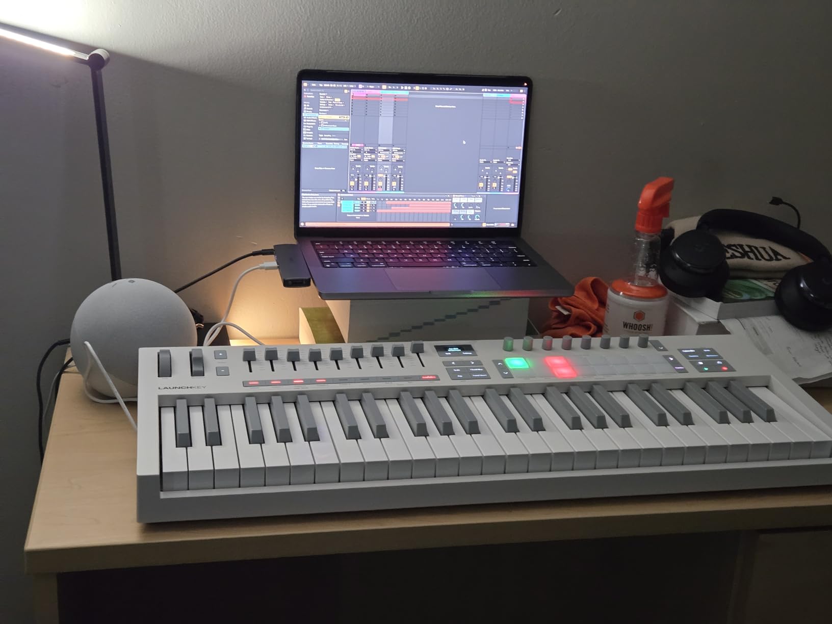 Novation Launchkey 49 MK4 - 49 key Semi-Weighted, USB, MIDI Keyboard Controller with DAW Integration. Chord & Scale Modes, 8 Drum Pads, & Arpeggiator customer photo 1