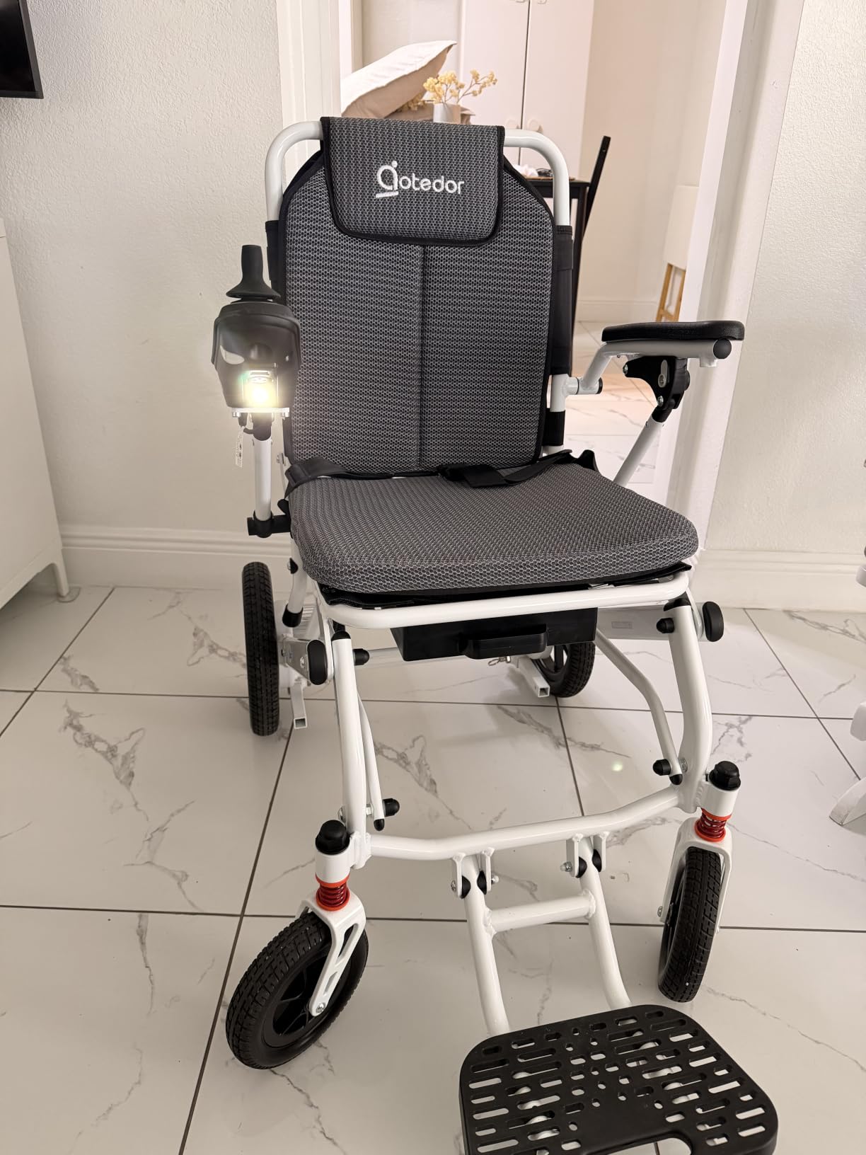 Aotedor Electric Wheelchairs for Adults, 22 Miles Long Travel Range with 2 Lithium Batteries All Terrain Power Wheelchair, Ultra Lightweight 39Lbs Folding Compact Motorized Wheelchair, Airline Approved customer photo 2