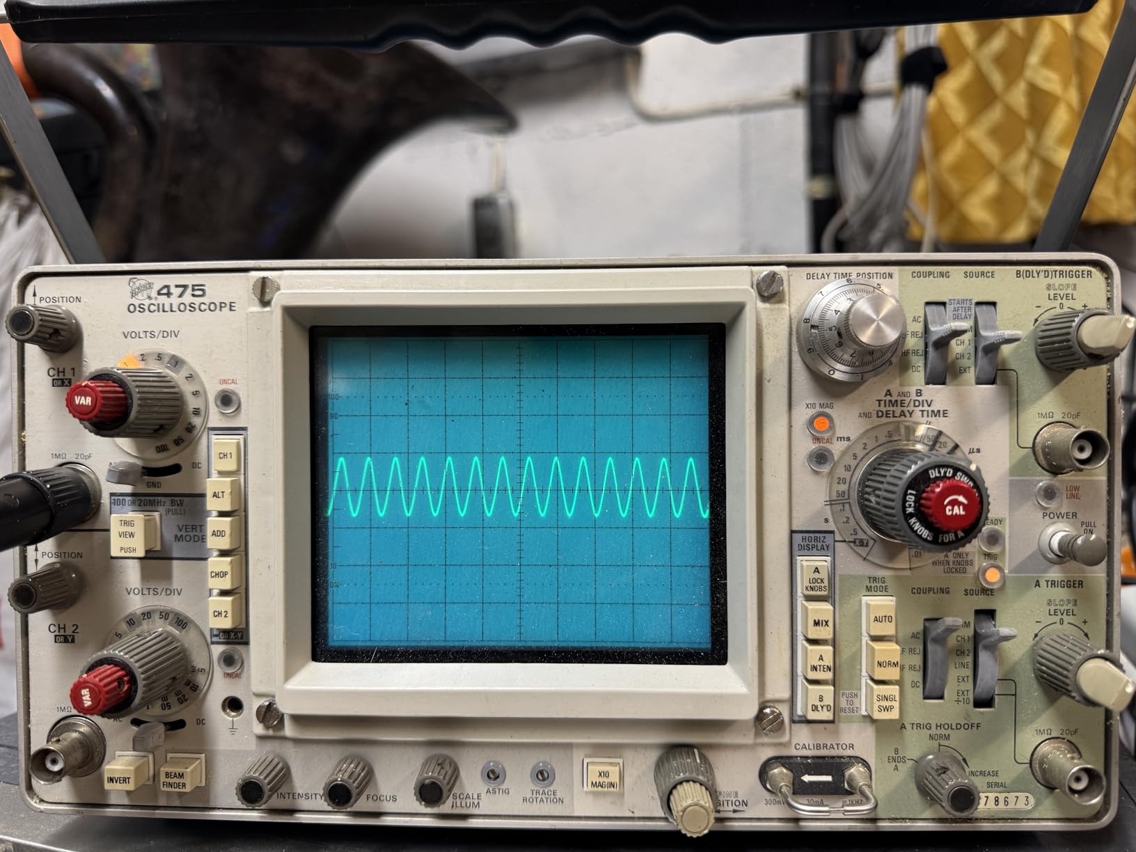 SEESII 1Hz-500kHz DDS Signal Generator with Schumann Resonator | Portable Multifunction Waveform Generator, AC/DC Power, for Oscilloscope Calibration, Audio Testing & Stress Testing customer photo 1