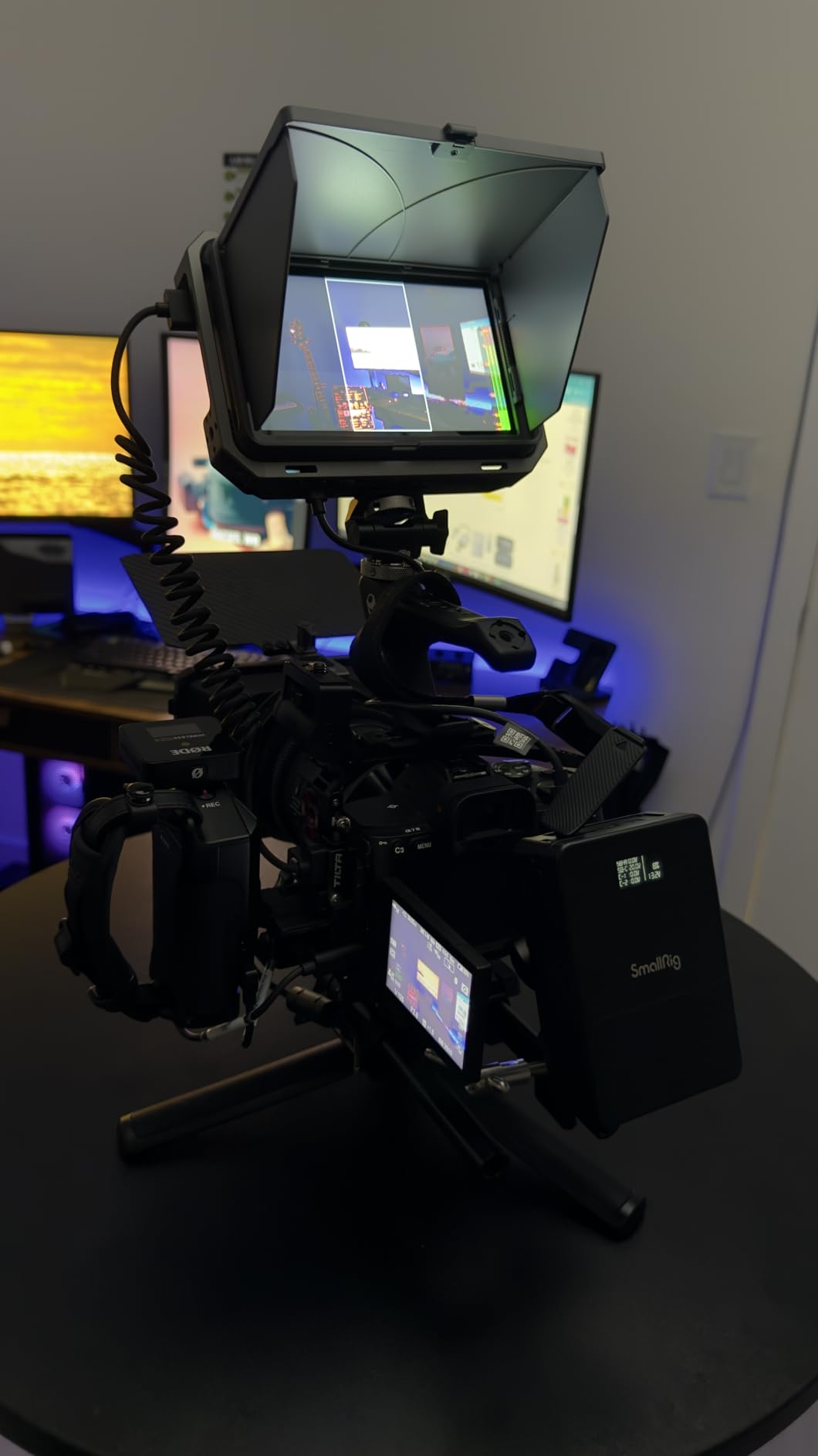 VILTROX DC-X3 2000 Nits SDI Camera Field Monitor, 4K HDMI 6 inch Touchscreen On Camera Monitor, 3D Lut 1920X1080 HD Focus Peaking Assist Full Waveform Video Field Monitor with Battery Sunshade Hood customer photo 2