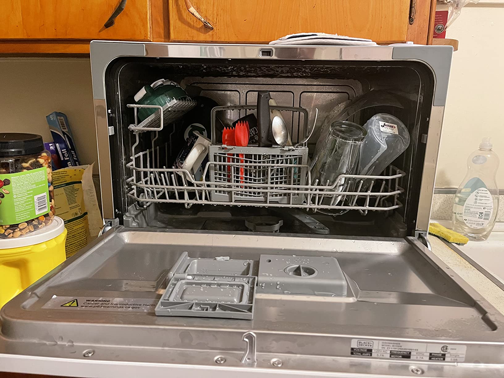 BLACK+DECKER Countertop Dishwasher, Energy Star Certified, BCD6SD, White, Counter Dishwasher with 6 Wash Programs, 6-Place Setting Capacity, Stainless Steel Interior customer photo 2