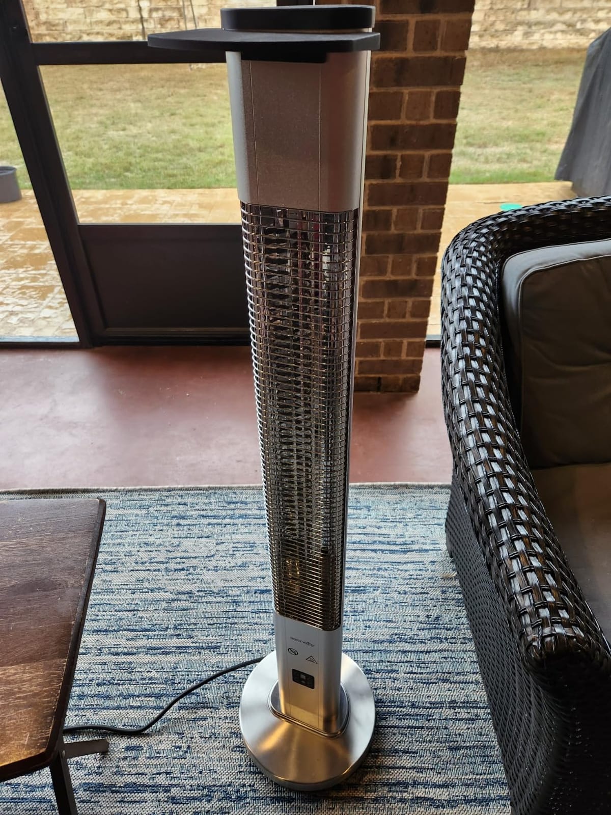 SereneLife Outdoor Electric Patio Heater - 1500W High-Efficiency Infrared Heating, Remote Control Standing Heater with Aluminum Reflector, Waterproof Design, IP65 Approved, Quiet Operation customer photo 1