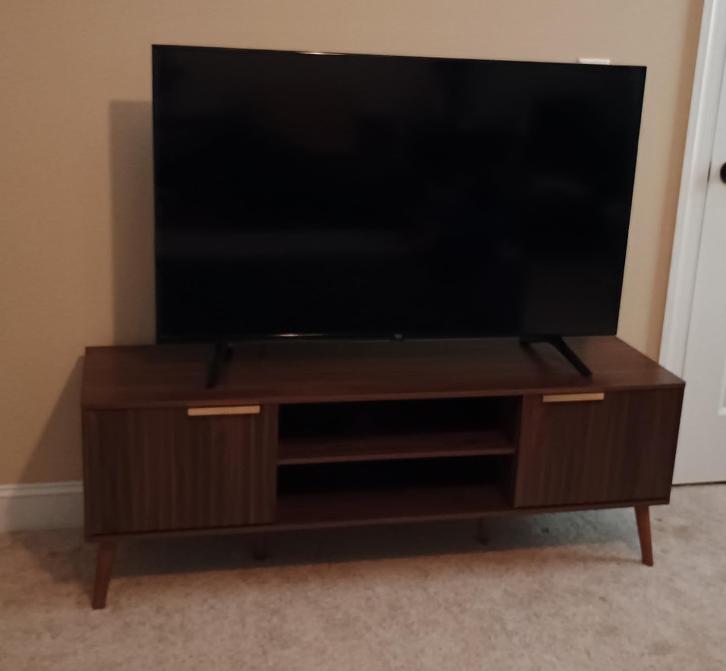 LCRBOL TV Stand with Fluted Doors for TVs up to 65