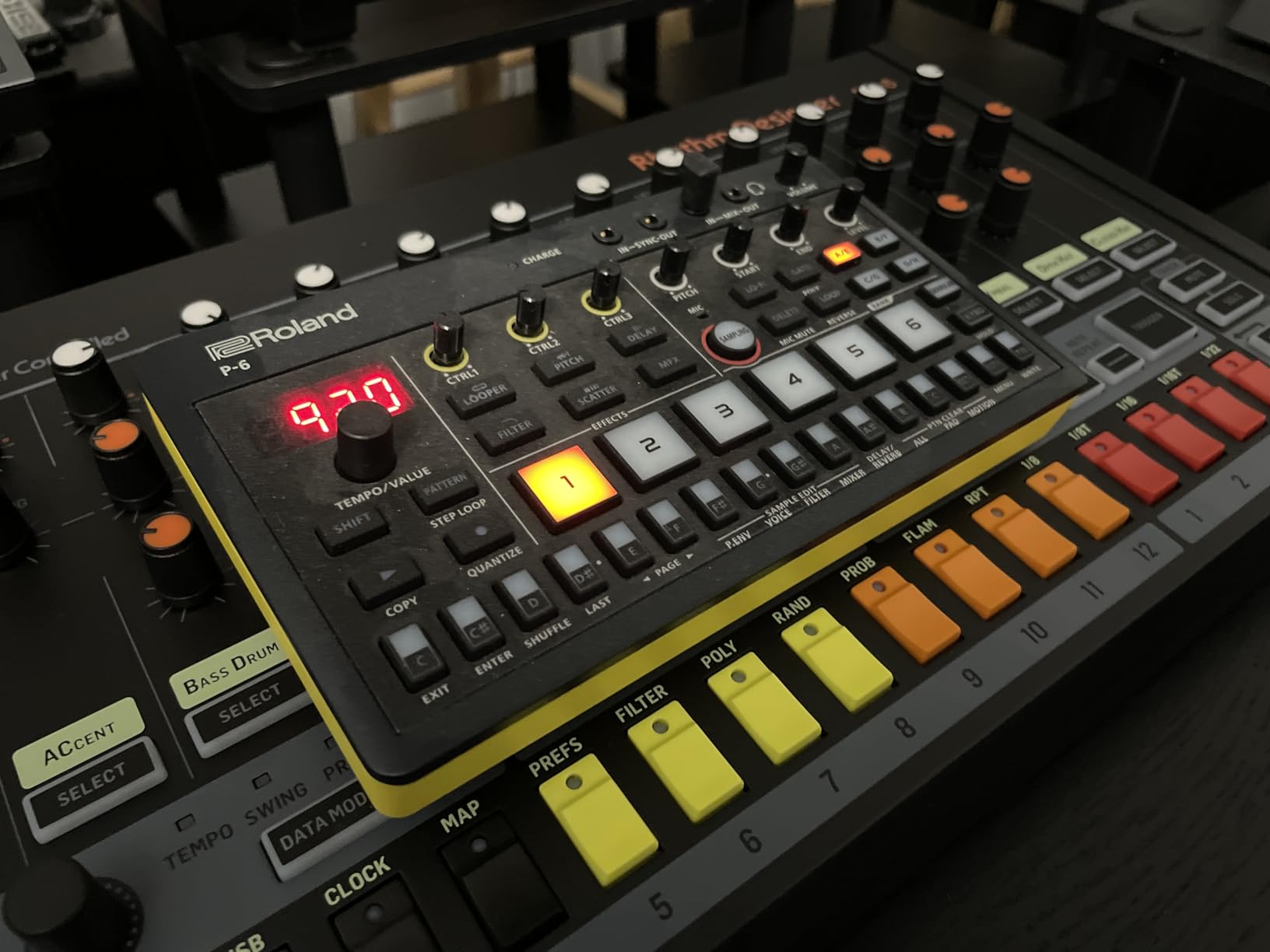 Roland AIRA Compact P-6 Creative Sampler customer photo 1