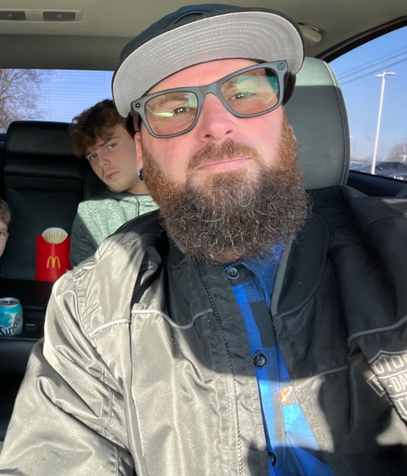 Ray-Ban Meta (Gen 1) Wayfarer Large Smart AI Glasses, 12 MP Camera, Open-Ear Speakers customer photo 2