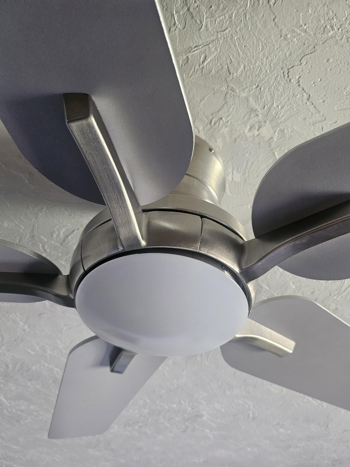 POCHFAN 52 Inch Ceiling Fans with Lights and Remote, Brushed Nickel Flush Mount Low Profile Ceiling Fan for Bedroom, Living Room, Patio, Dimmable 6 Speeds Noiseless, ETL Listed customer photo 2