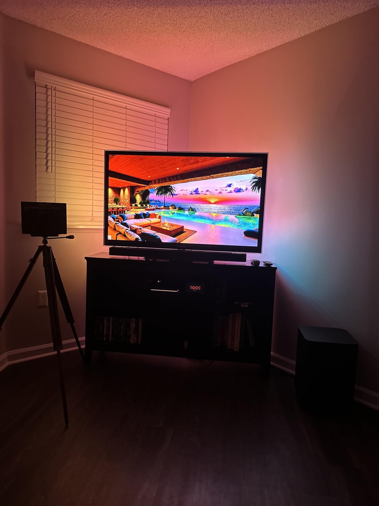 Govee HDMI 2.1 AI Sync Box 2, 8K/4K @144Hz, RGBWIC for 55-65 Inch TVs with TV Backlight, AI CogniGlow customer photo 2