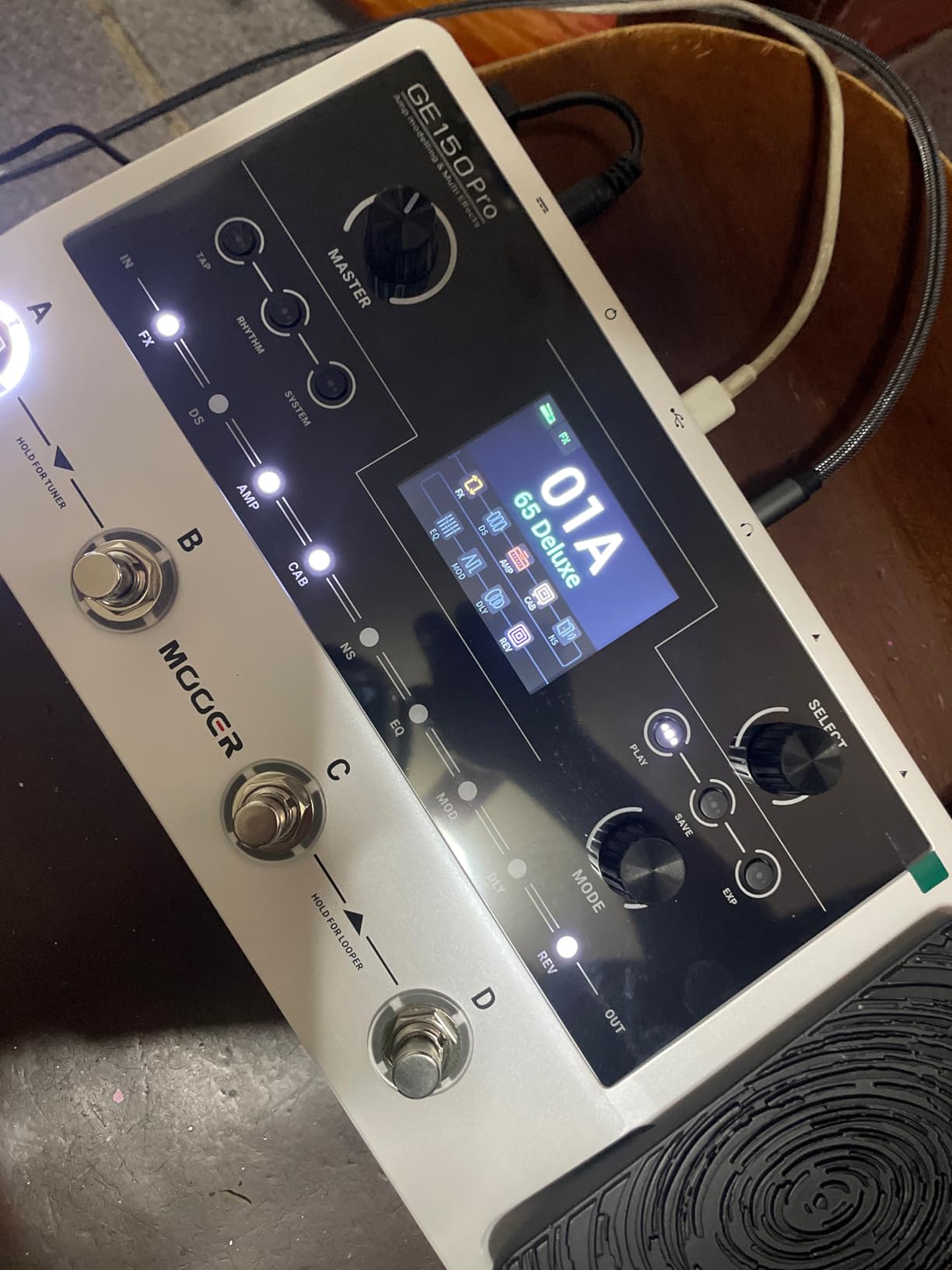 MOOER GE150 Pro Guitar Multi Effects Processor, 200 Presets & 170 Effects, NAM & MNRS Support, 55 Amp Models, 26 Cab Sims, 20 IR Slots, USB OTG Recording, 4-Footswitch, Looper & Expression Pedal customer photo 2