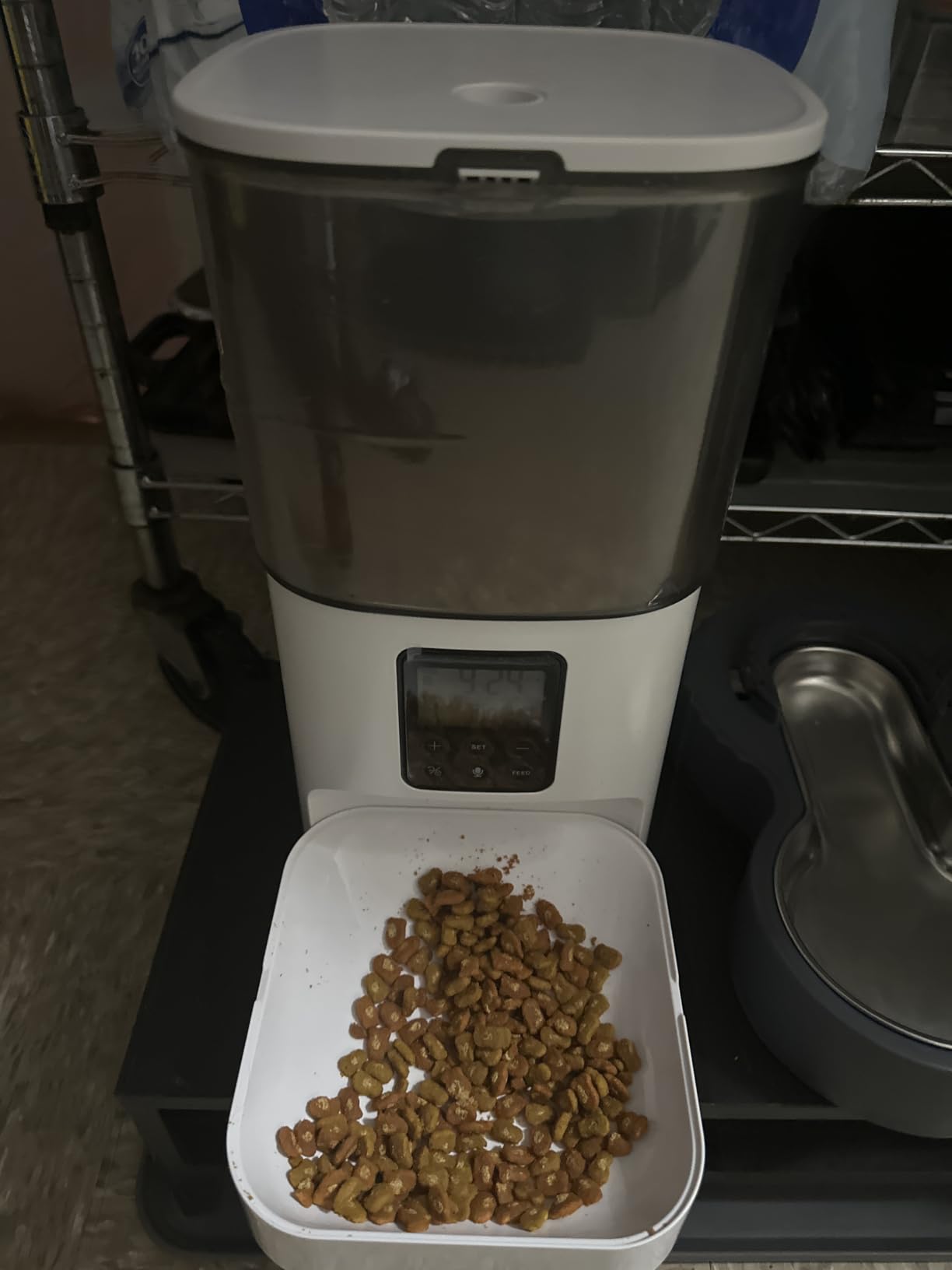 ANDOLL HOME Automatic Cat Feeder, 4L Cat Food Dispenser with 10s Voice Recorder, Pet Feeder up to 8 Meals per Day, Timed Dog Feeder with Dry Food Sealed Ring customer photo 2