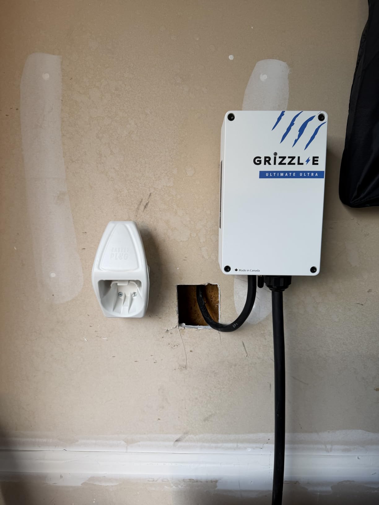 Grizzl-E 48A Ultimate Level 2 Fastest 48A Electric Vehicle (EV) Charger, UL Tested and Certified, Metal Case, Indoor/Outdoor Electric Car Fast Charging Station, Hardwired, Ultra Edition, J1772 customer photo 1