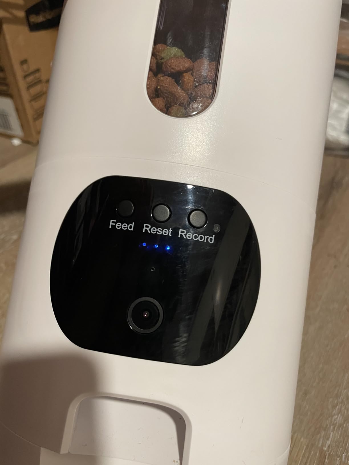 Yakry Automatic Dog Feeder with Camera - 8L/33 Cups Smart Dog Feeder | 5GHz/2.4GHz WiFi App Control for Small/Medium Dogs & Cats, 1080P HD Night Vision 2-Way Audio, Timed Dry Food Dispenser Indoor customer photo 2