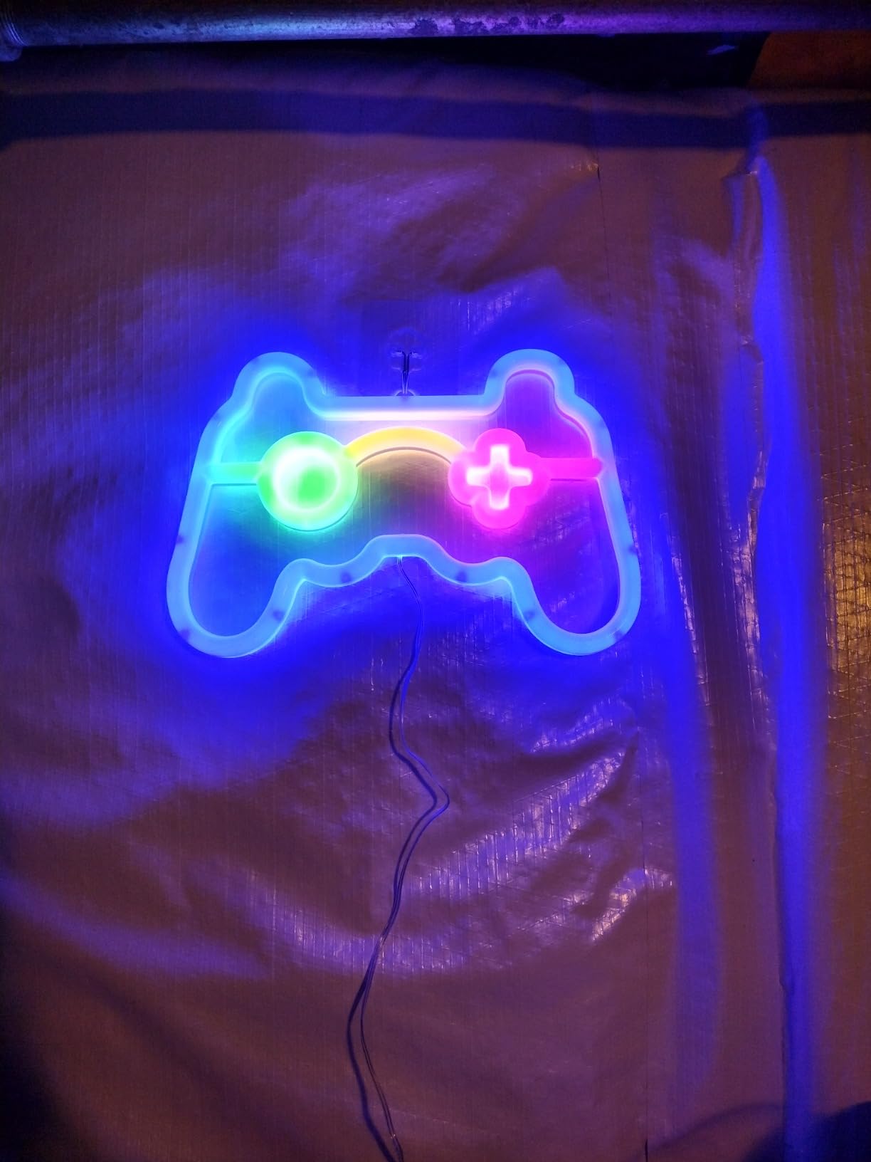 Vicloon Gamer Neon Sign, Game Controller Shape Neon Light- USB/Battery Powered LED Wall Light for Gaming Room Decor & Retro Arcade Gifts for Teens and Boys customer photo 1