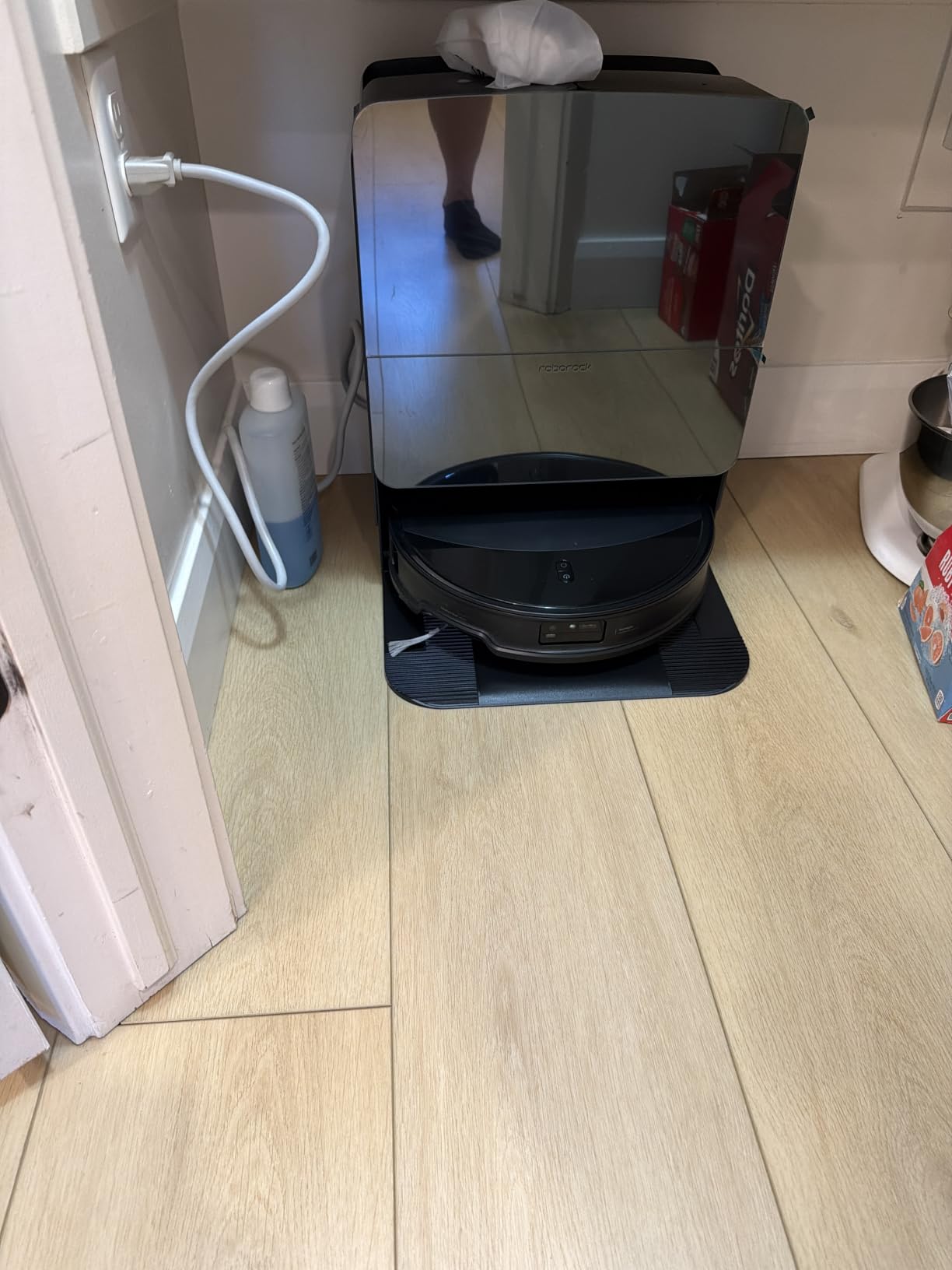 roborock Saros 10R Robot Vacuum and Mop, 22000Pa, Edge Cleaning | 3.14