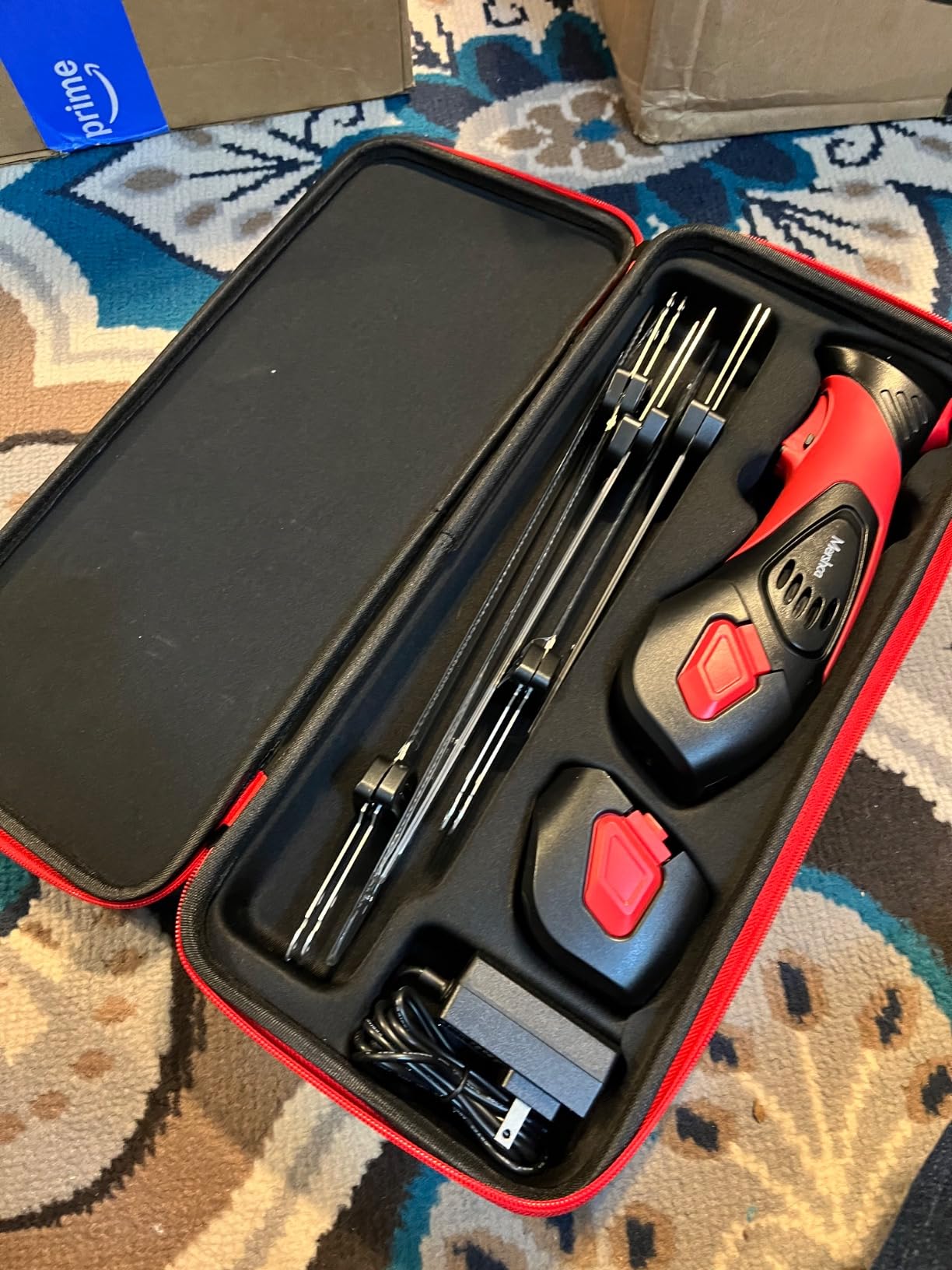 Cordless Electric Fillet Knife - 5 Ti-Nitride Coated Non-Stick Blades, Ergonomic Non-Slip Grip Handle & Cooling Vent Stylish with Carry Bag, Perfect Electric Knife for Effortless Fishing (Red) customer photo 1