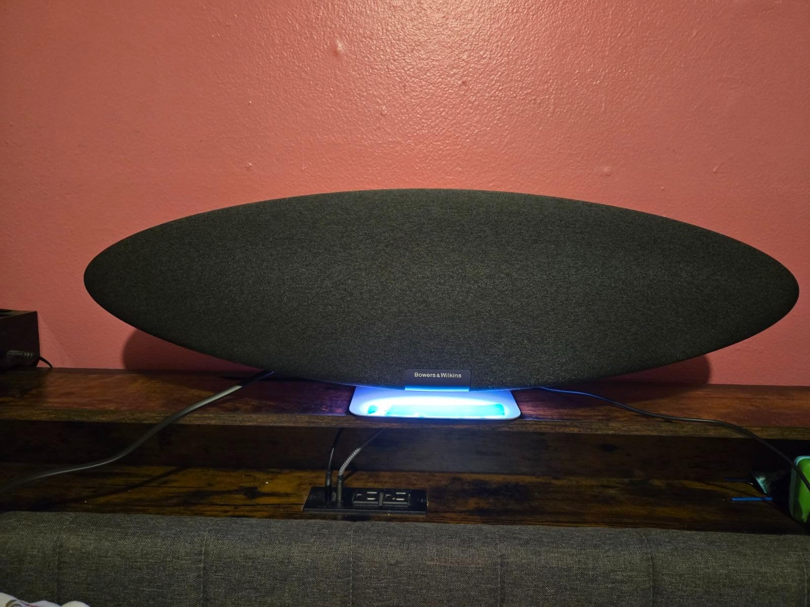 Bowers & Wilkins Zeppelin Pro Edition Wireless Speaker, Space Grey | Large Bluetooth Speaker, 5 Drivers Including Subwoofer, Bluetooth Streaming, AirPlay 2 & Spotify Connect, Multiroom Support customer photo 1