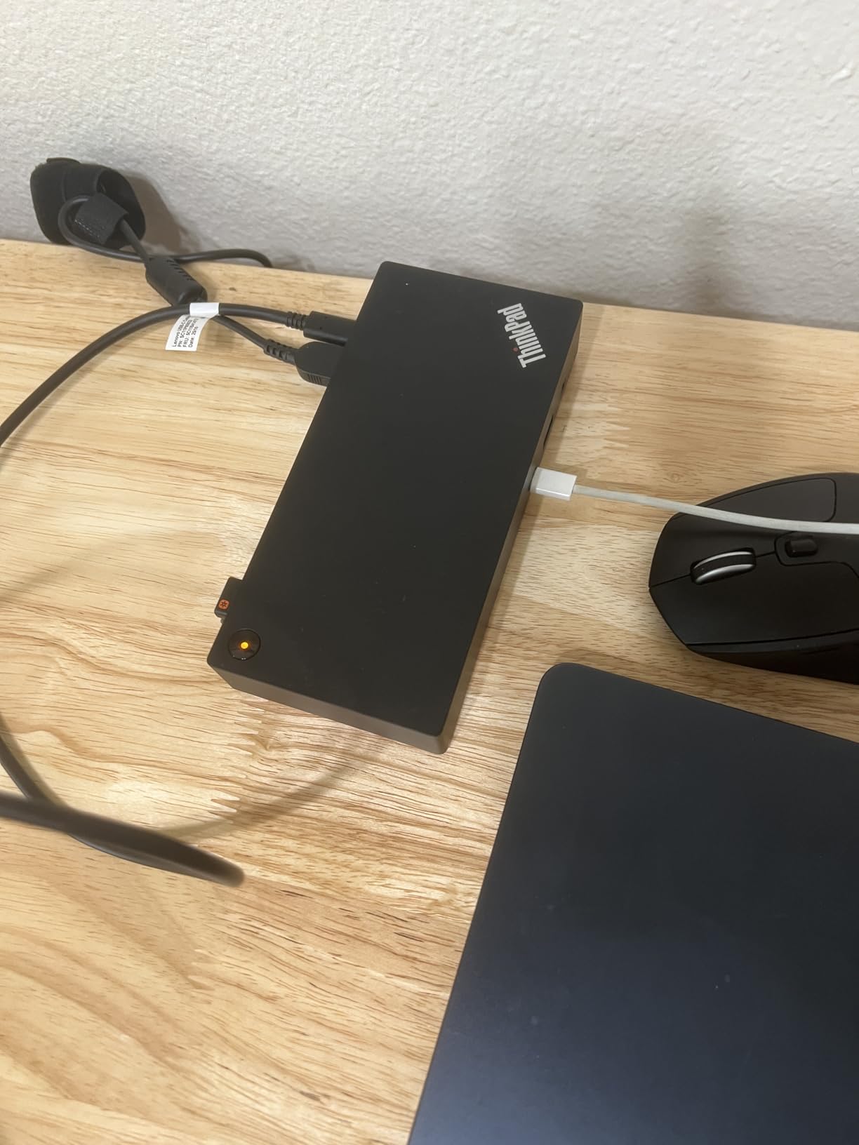 40AY0090US Lenovo Thinkpad Docking Station Dual Monitor - Supports 4K Display, Thinkpad Dock with 90W Adapter, HDMI, DisplayPort, USB C Cables & Cloth customer photo 2