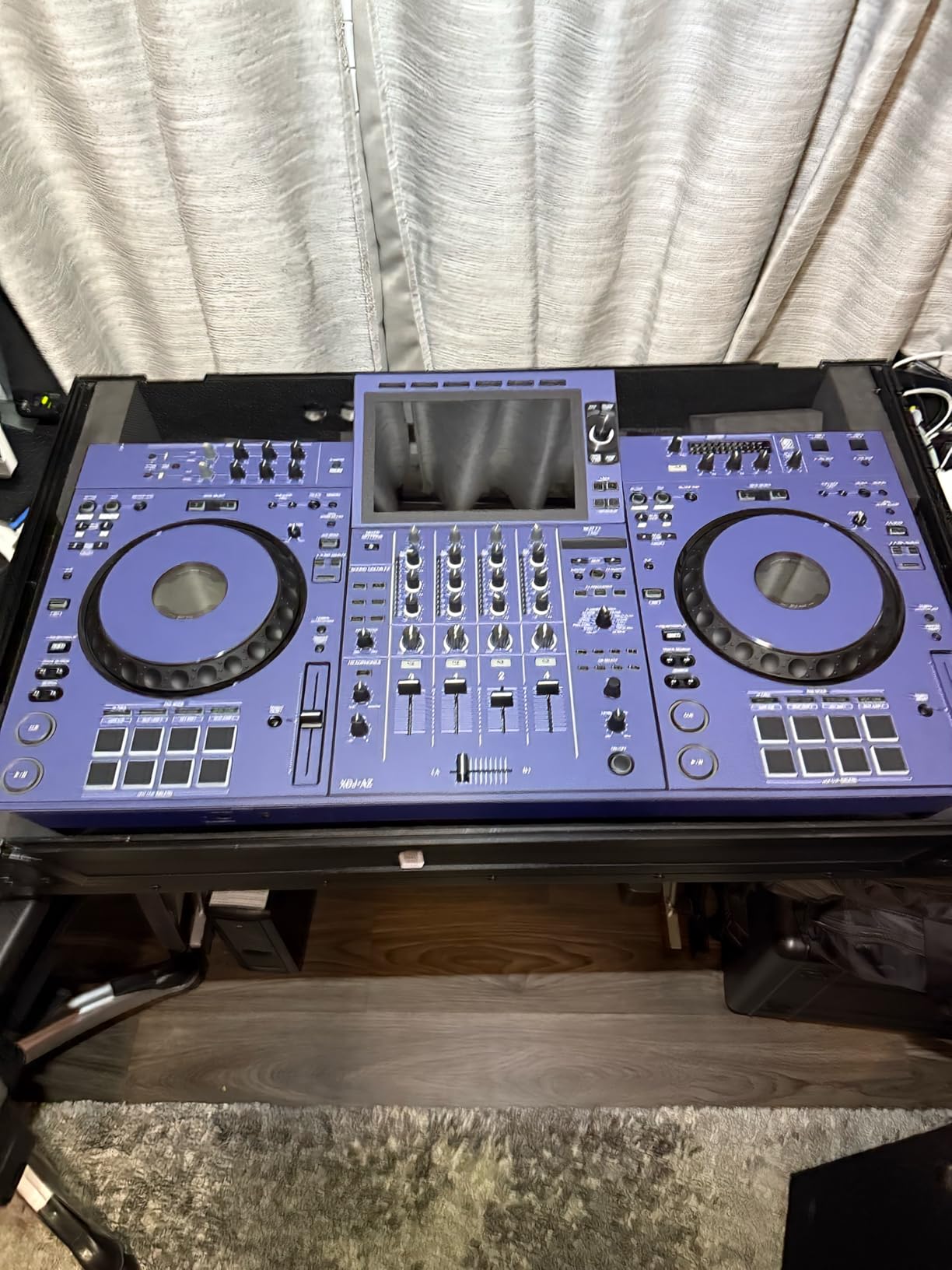 Pioneer DJ XDJ-AZ Professional 4-Deck All-in-One DJ System, 10.1-Inch Touchscreen, Built-in Wi-Fi, SonicLink Wireless Tech, Performance Pads & Beat FX customer photo 2