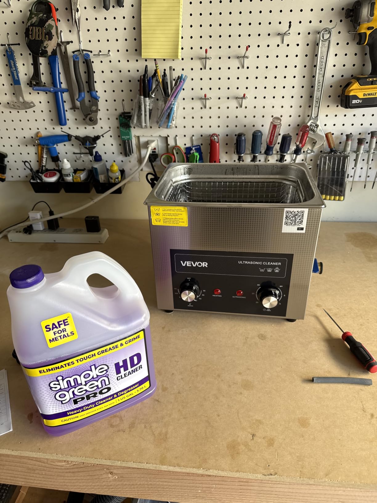 VEVOR 15L Sonic Cleaner with Heater Timer & Basket, Professional Digital Sonic Cavitation Machine, 360W Cleaning Machine for Lab Tools, Metal Parts, Carburetor, Brass, Auto Parts, Engine Parts customer photo 2