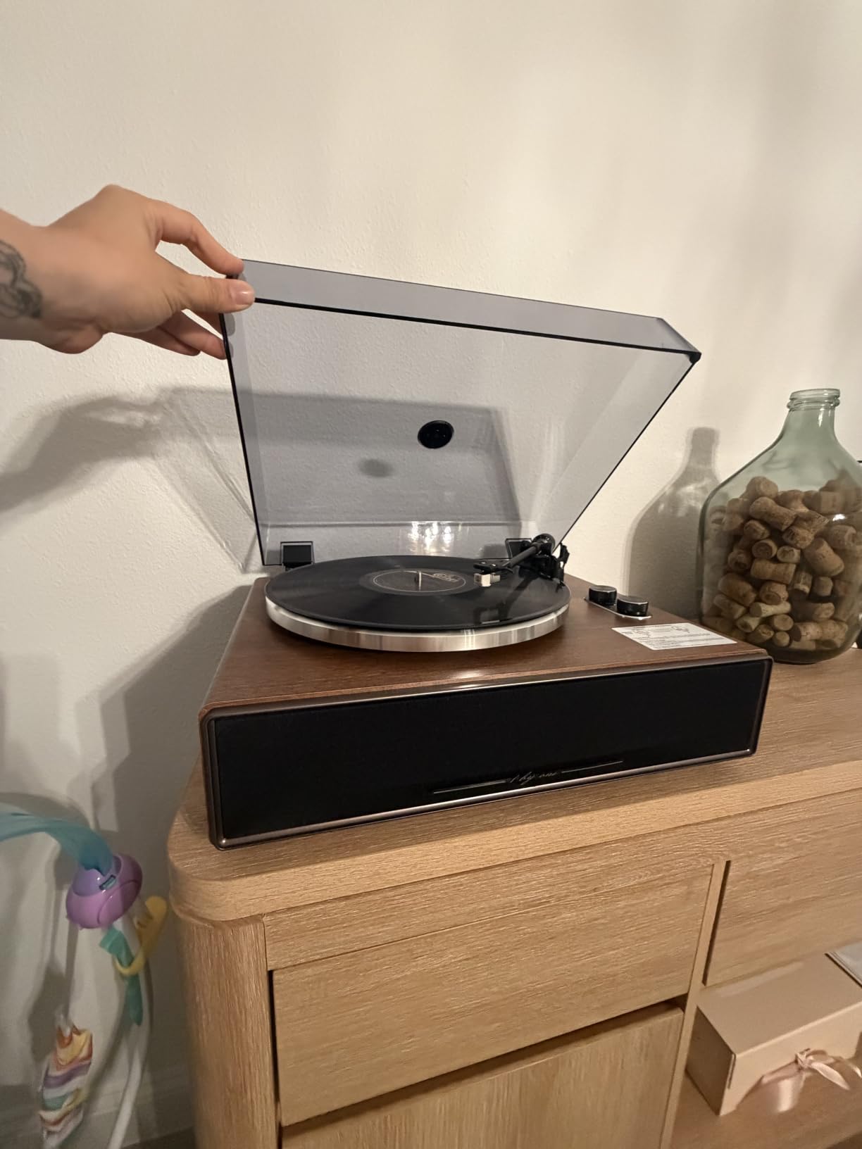 1 BY ONE High Fidelity All-in-One Record Player, Vinyl Turntable | Built-in Speakers, Magnetic AT-3600L Cartridge, RCA Output, Belt Drive, Bluetooth Input, Auto Stop, Phono Preamp, Black Walnut customer photo 1