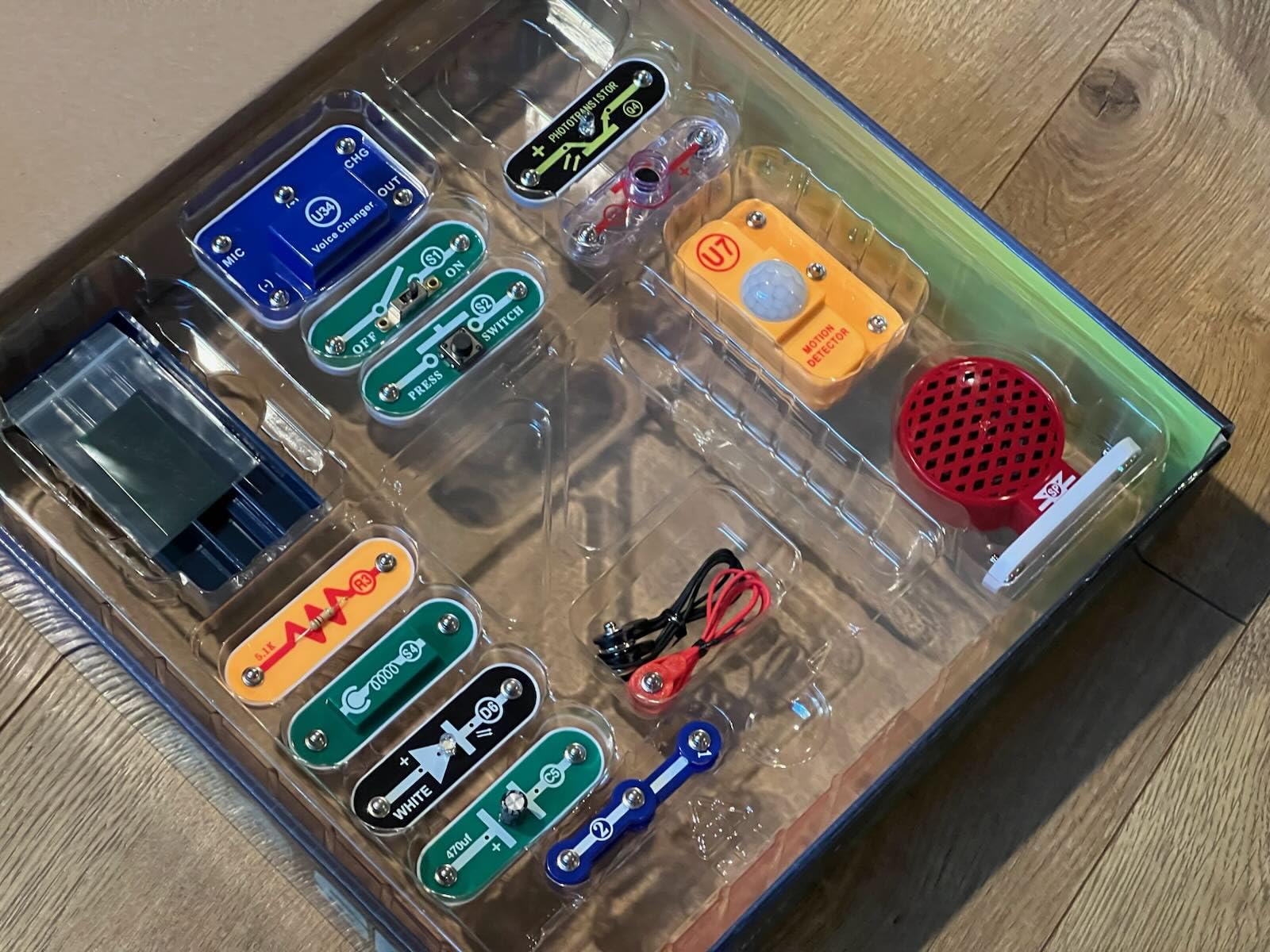 Snap Circuits Spy Kit | 25+ Activities | STEM Educational Toy for Kids 7 + customer photo 2