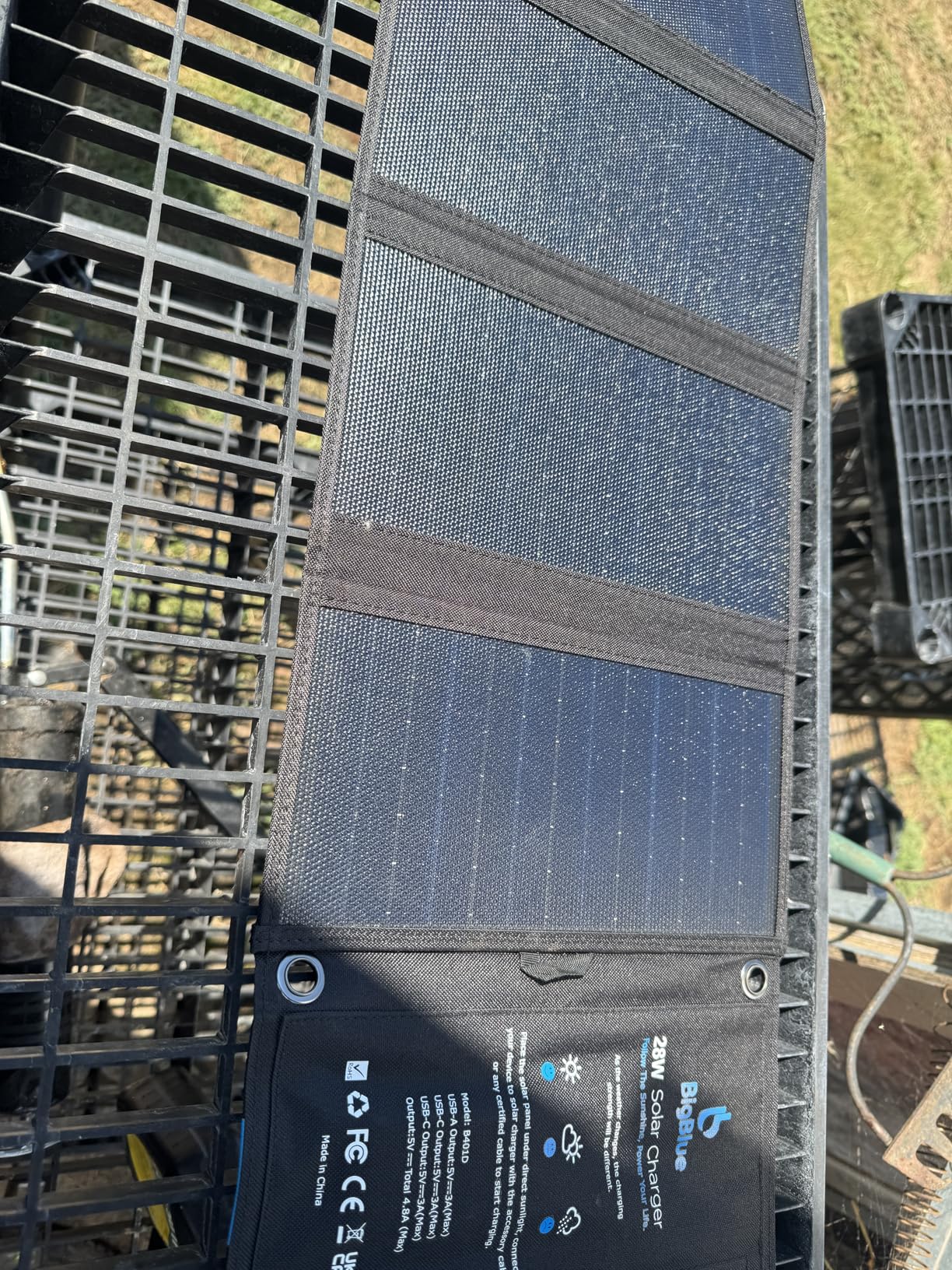 BigBlue 30W Fast Charging Solar Charger with USB-A, USB-C and DC Outputs | IP68 Waterproof, Portable Folding Solar Panels Compatible with iPhone, iPad, Samsung, LG, Power Banks, Power Station customer photo 1