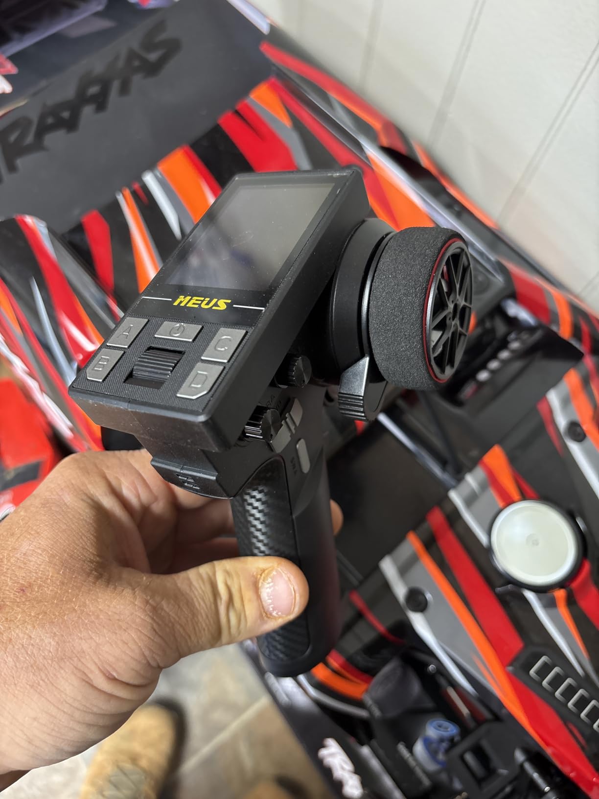 MEUS RACING ME-10B RC Transmitter 10 Channels 2.4GHz and Receiver with Coach Mode for 1/8 1/10 1/18 1/24 RC Crawler Car Boat TRX4 TRX4M SCX10 SCX24 Upgrades Parts (Black) customer photo 2