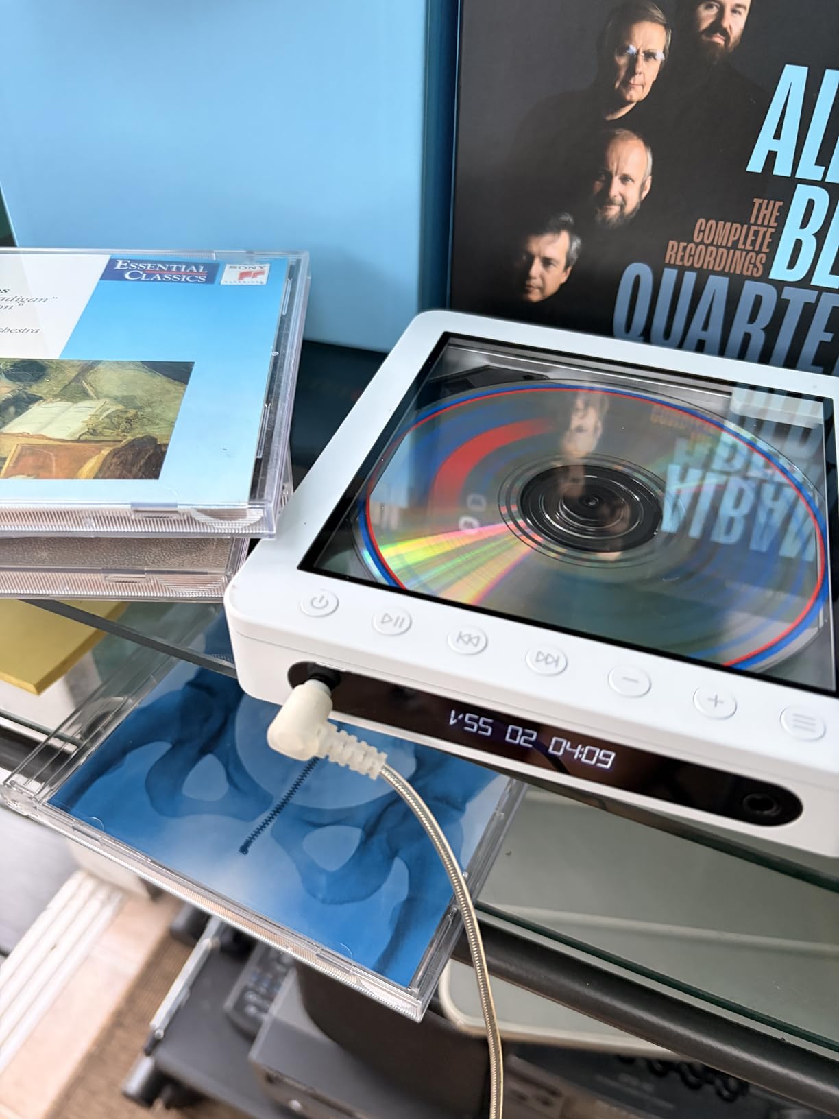 FiiO DM13 Multifunctional Portable Stereo CD Player with Long-Lasting Battery, Supports USB Ripping, Optical/coaxial/3.5mm/4.4mm outputs (Skylight Bluetooth) customer photo 1