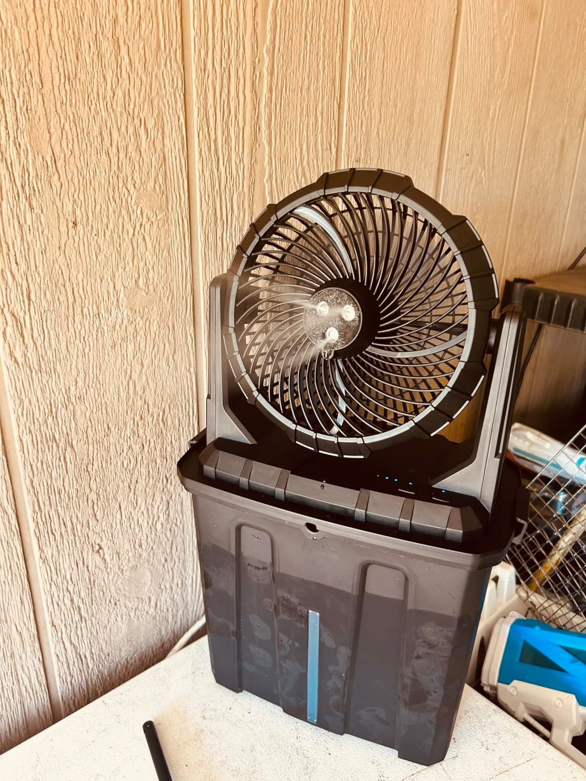 Ausic Portable Misting Fan, 9L 10-inch Outdoor Mist Fans for Outside Patios Cooling, 20000mAh Rechargeable Battery Fan with Water Box, 3 Strong Winds, 3 Spray Mister, Camping/Beach Summer Essentials customer photo 2