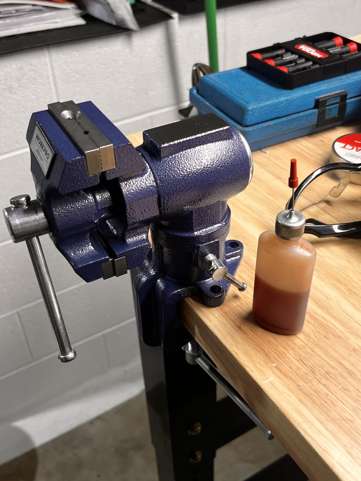 WORKPRO Dual Jaws Table Vise 2.5