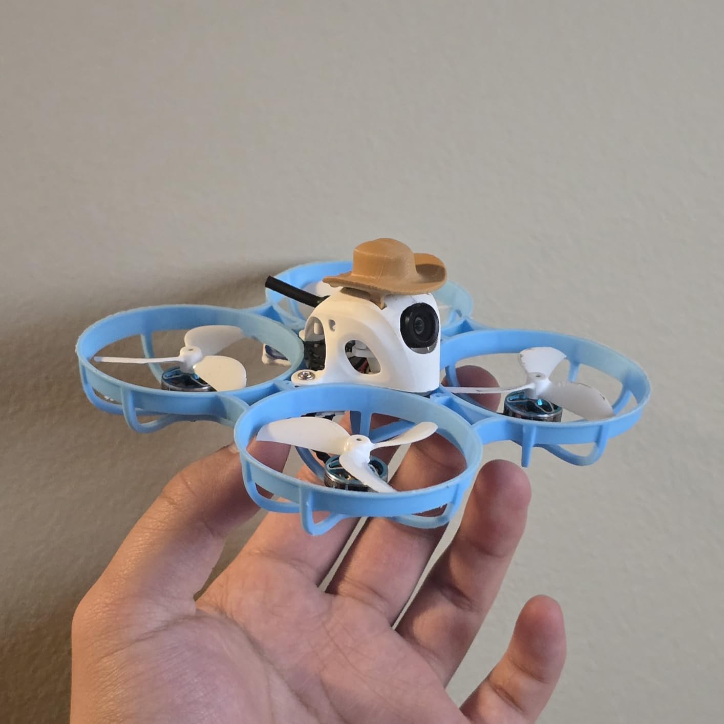 BETAFPV ELRS Meteor75 Pro 1S Brushless Drone with Matrix 1S 5IN1 FC, 1102 22000KV Motor, 45mm 3-Blade Prop for FPV Freestyle Racing Indoor Outdoor, Fly Time Up to 6.5Min with LAVA II 1S 580mAh customer photo 2