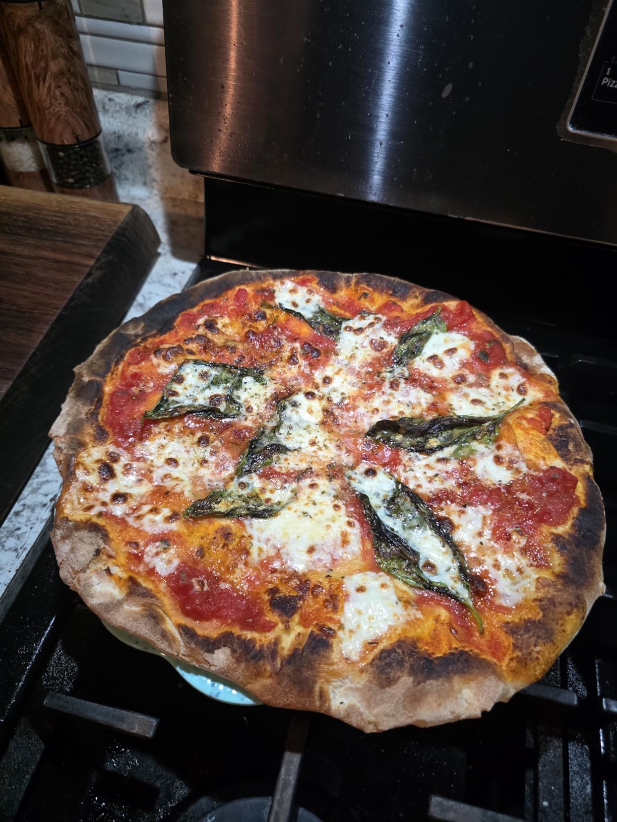 Ooni Karu 2 Multi-Fuel Outdoor Pizza Oven - Wood and Gas Outdoor Pizza Oven with Pizza Stone & Integrated Thermometer, Pizza Oven Outdoor, Dual Fuel 12 Inch Pizza Maker, Outdoor Cooking Grill customer photo 1