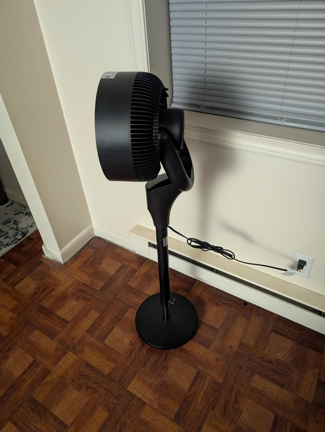 DREO Fan for Bedroom, 2026 Upgraded, 90ft Airflow, Quiet Fan, 90° Oscillating Standing Fan for Whole Room, DC Motor, 8+H Speeds, 3 Modes, 38-42'' Adjustable Height, 8H Timer, 105° Manual Vertical customer photo 1