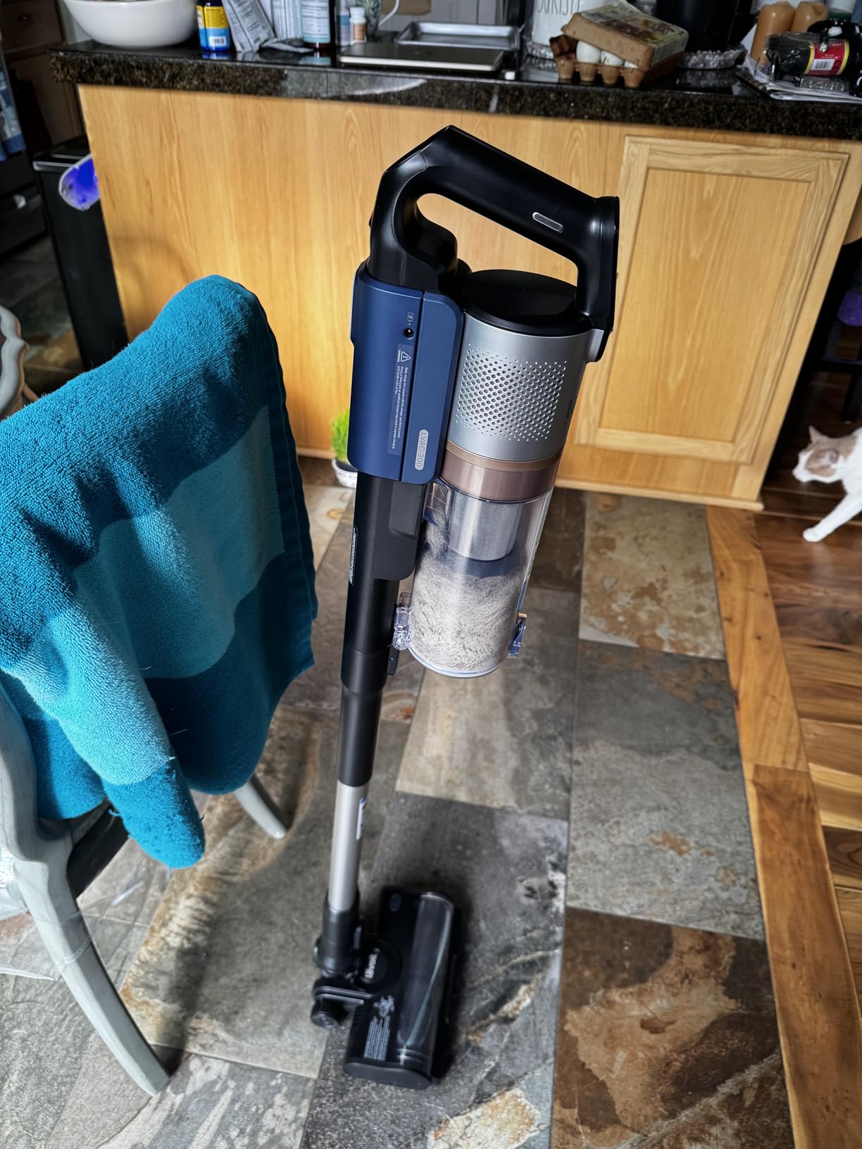 Levoit Cordless Vacuum, Ultra Suction, Up to 60 Mins, Mini Motorized Brush | HEPA Filter, Anti-Tangle Brush, Rechargeable, Versatile for Carpets & Hard Floors, Lightweight, LVAC-300 customer photo 1