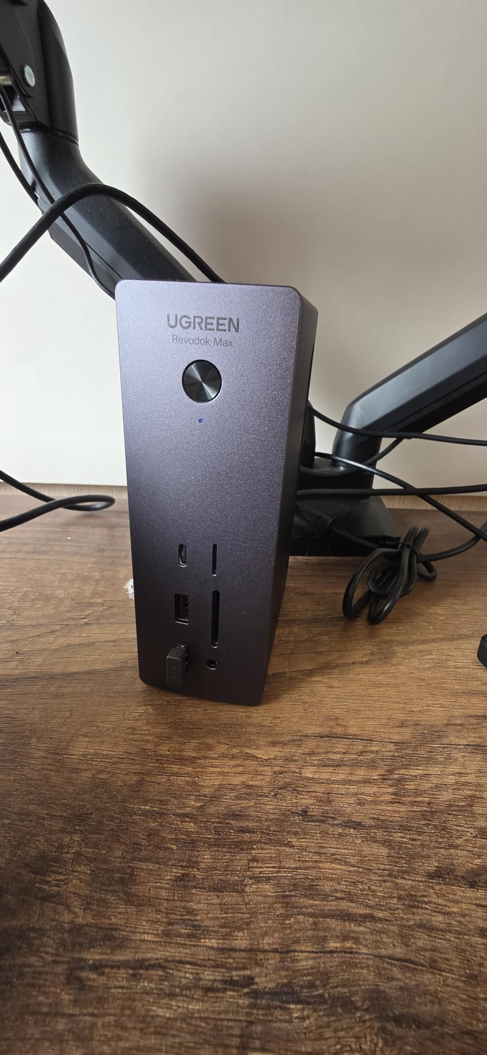 UGREEN 13-in-1 Thunderbolt 4 Dock, 40Gbps Docking Station with Dual 4K@60Hz, Single 8K Display, 90W Charging for Laptop, 2.5 Gigabit Ethernet, SD/TF 4.0 customer photo 1