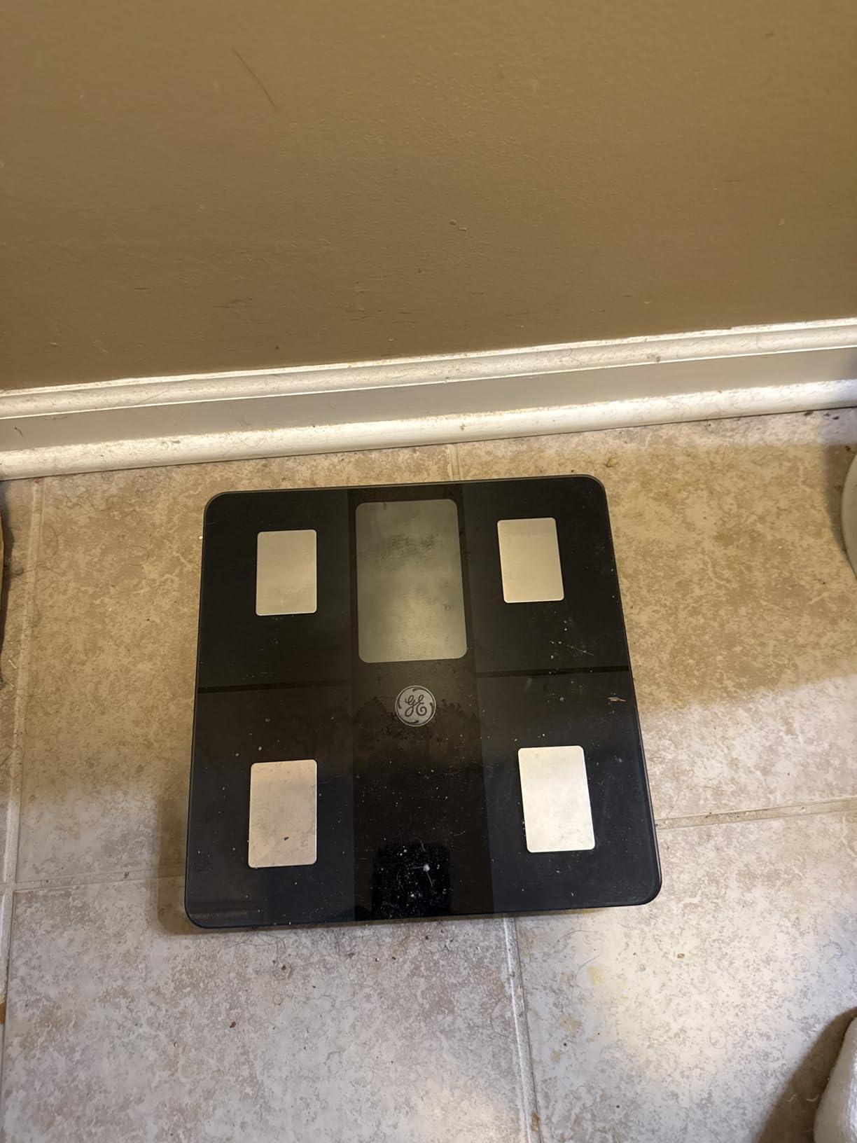 GE Scale for Body Weight, Body Fat, BMI, Muscle Mass, Smart Bathroom Scales with 14 Body Composition Metrics with Large Display, Accurate Bluetooth Weighing Machine with Fitness App, 400 lbs, Black customer photo 1